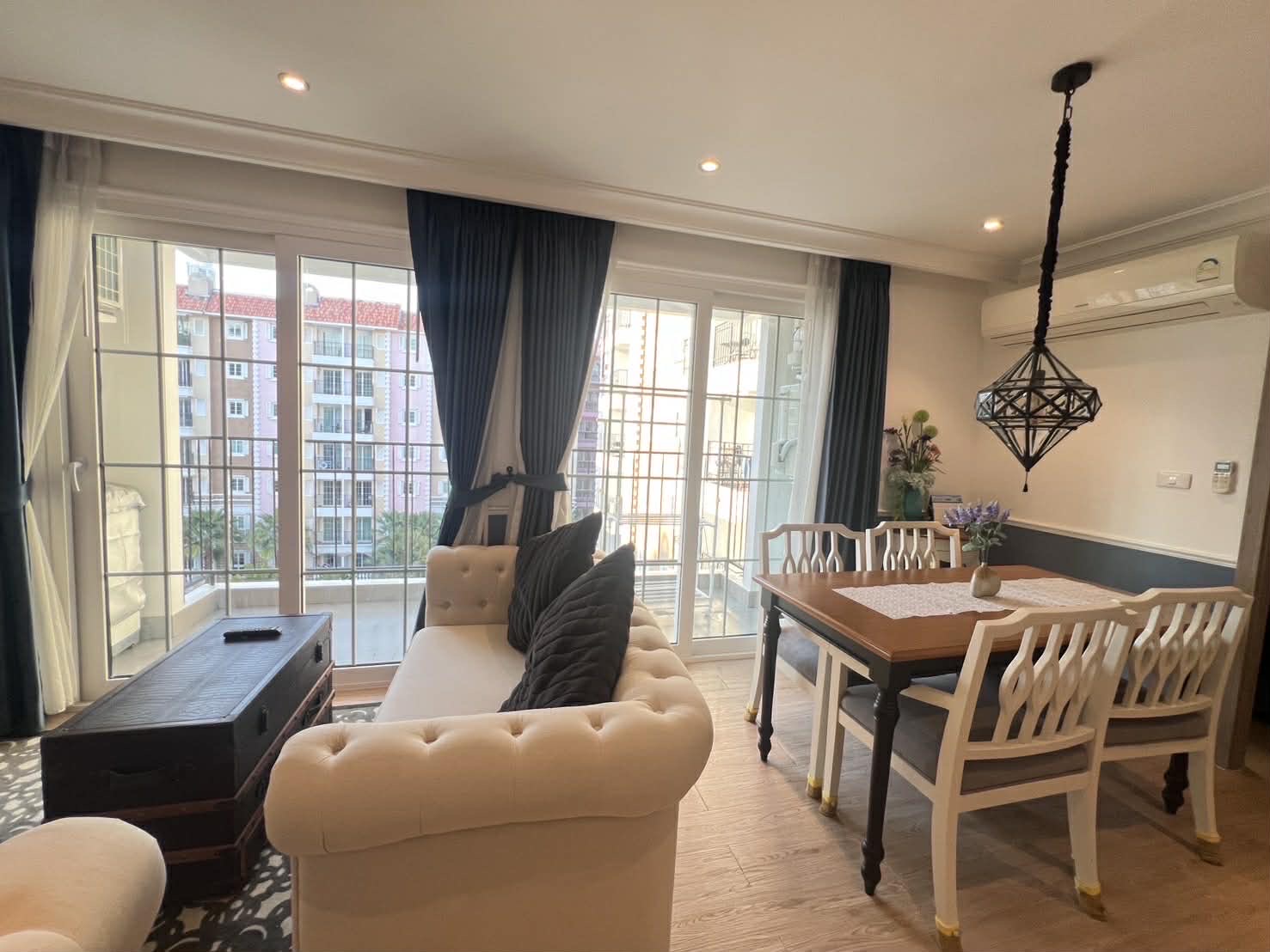 Seven Seas Côte d'Azur Condominium เซเว่น ซี โค้ด ดิ อาซู คอนโดมิเนียม