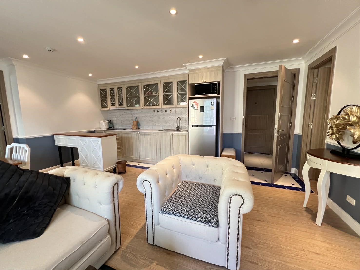 Seven Seas Côte d'Azur Condominium เซเว่น ซี โค้ด ดิ อาซู คอนโดมิเนียม