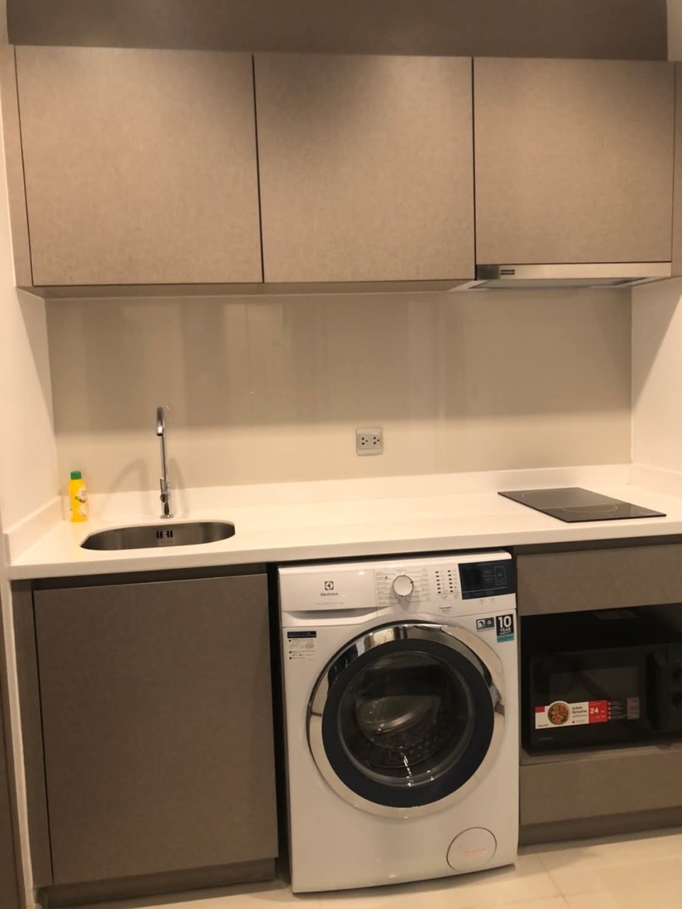 Life Asoke Rama 9-A