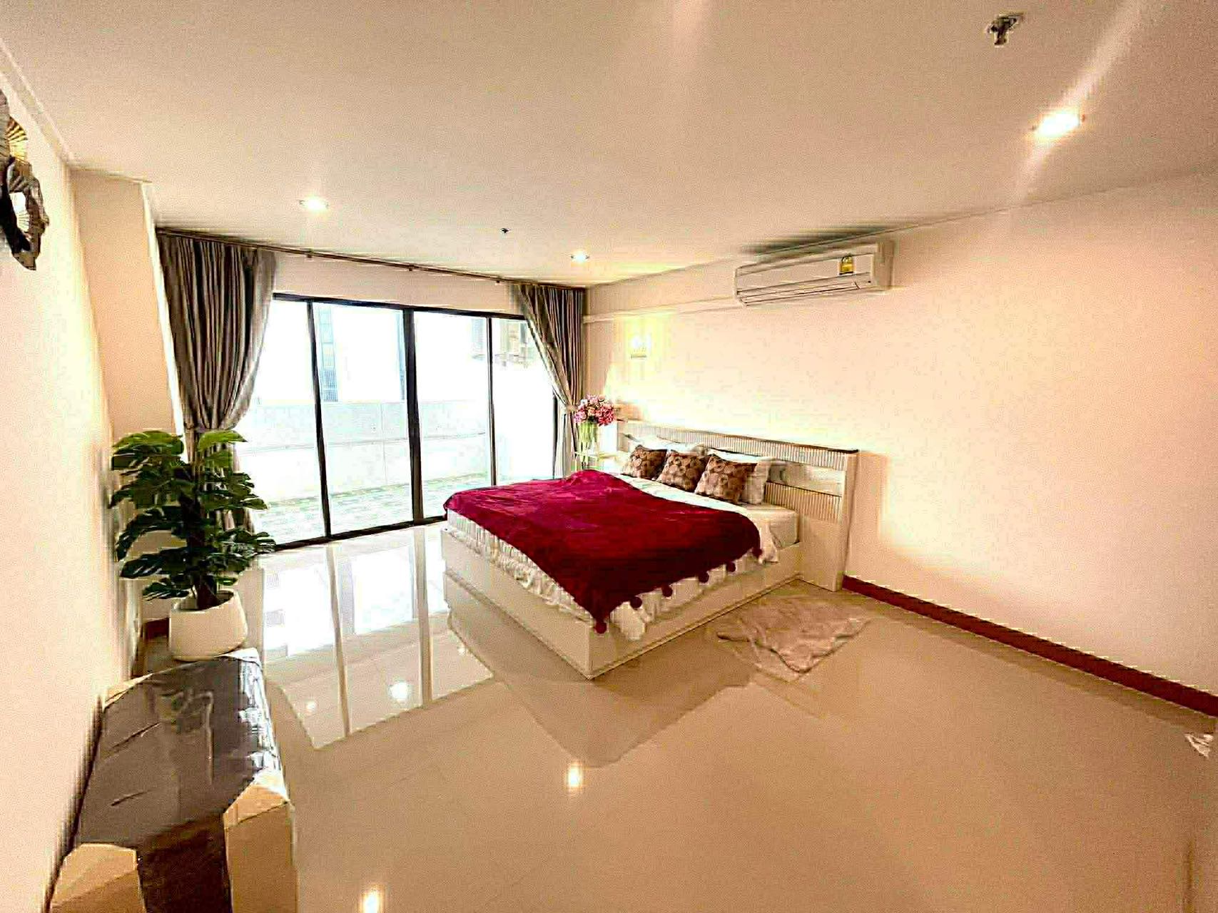 Paradise Condominium