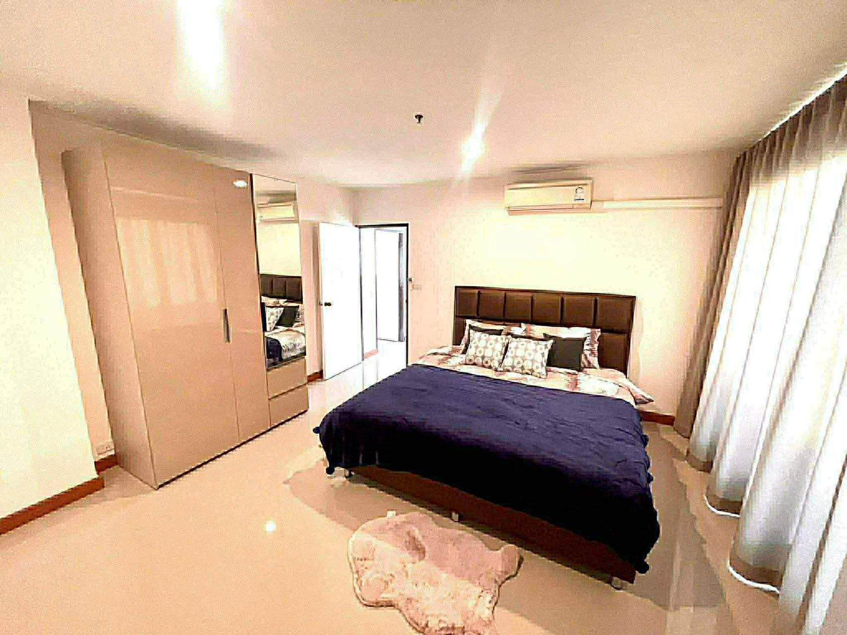 Paradise Condominium