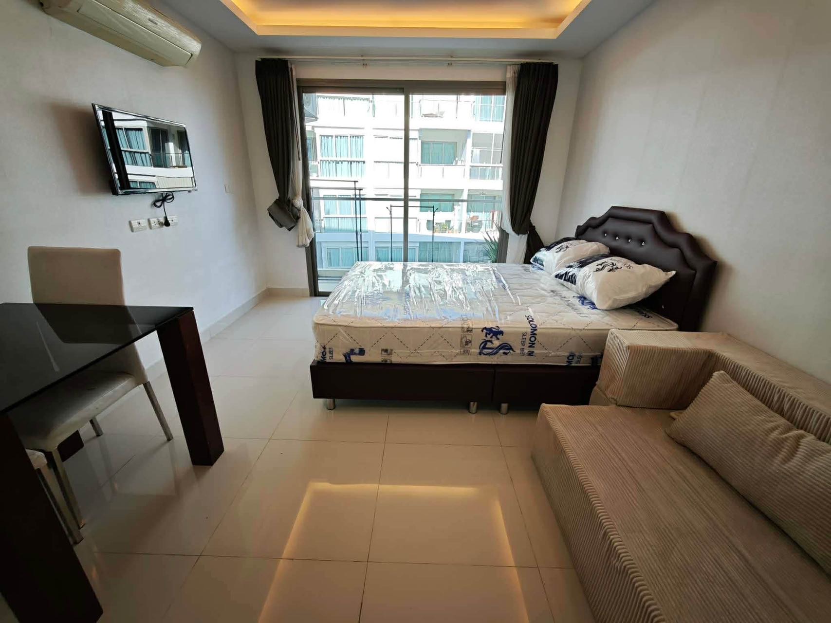 Club Royal Condominium 