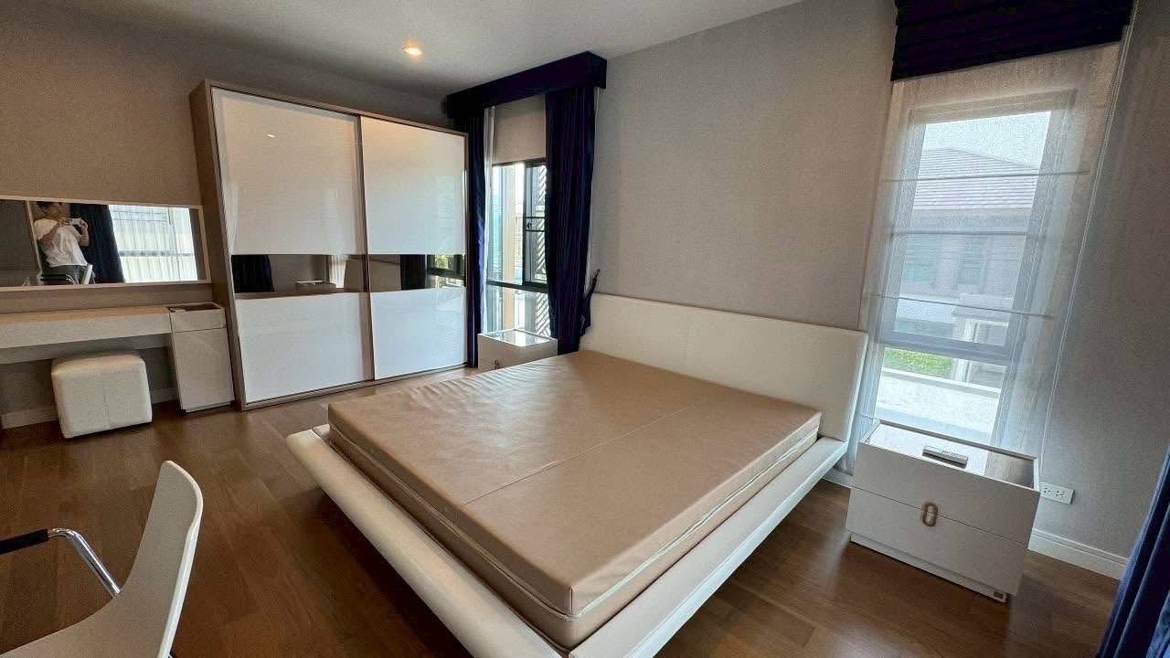 Burasiri Pattanakan