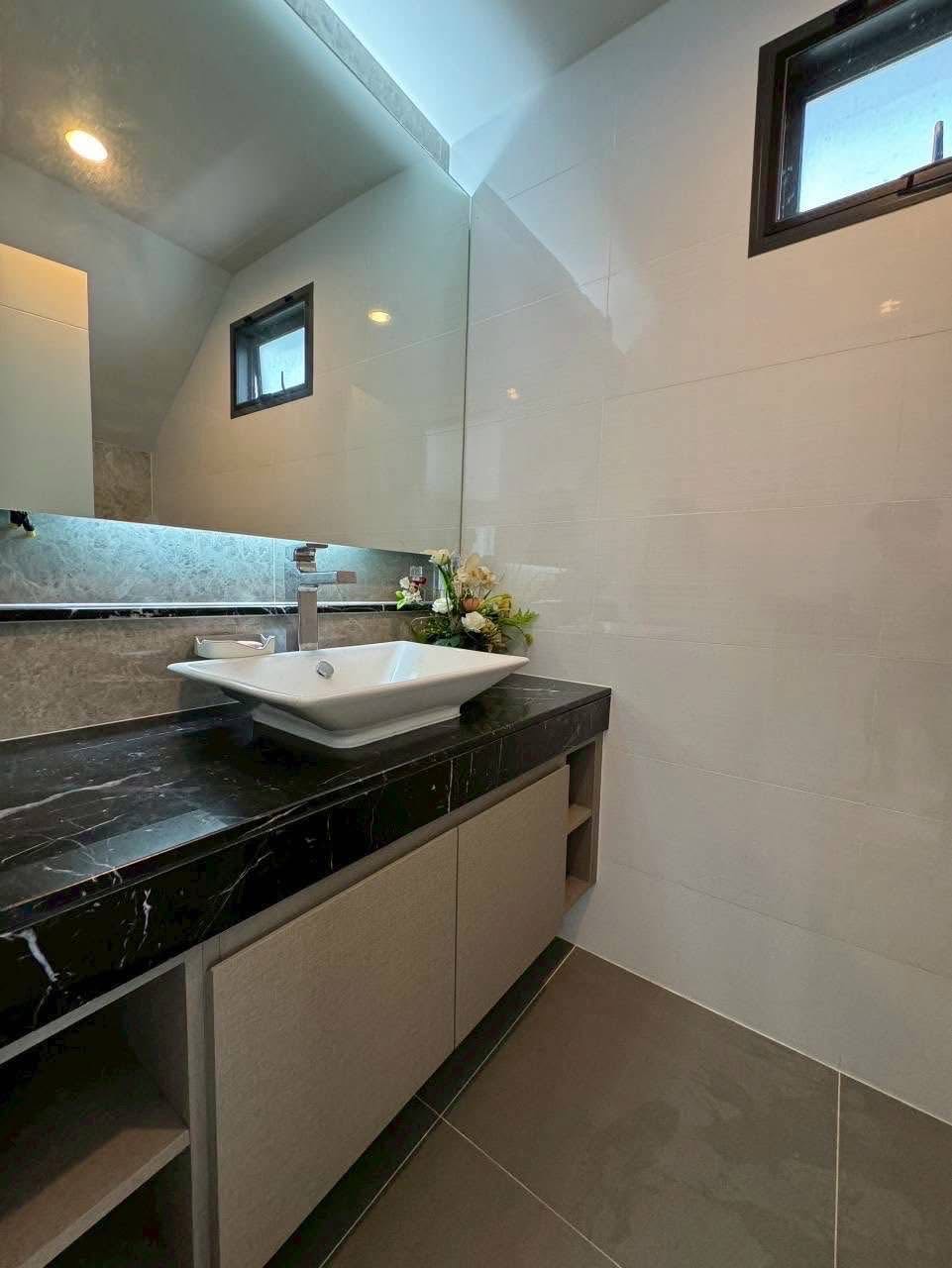 Burasiri Pattanakan