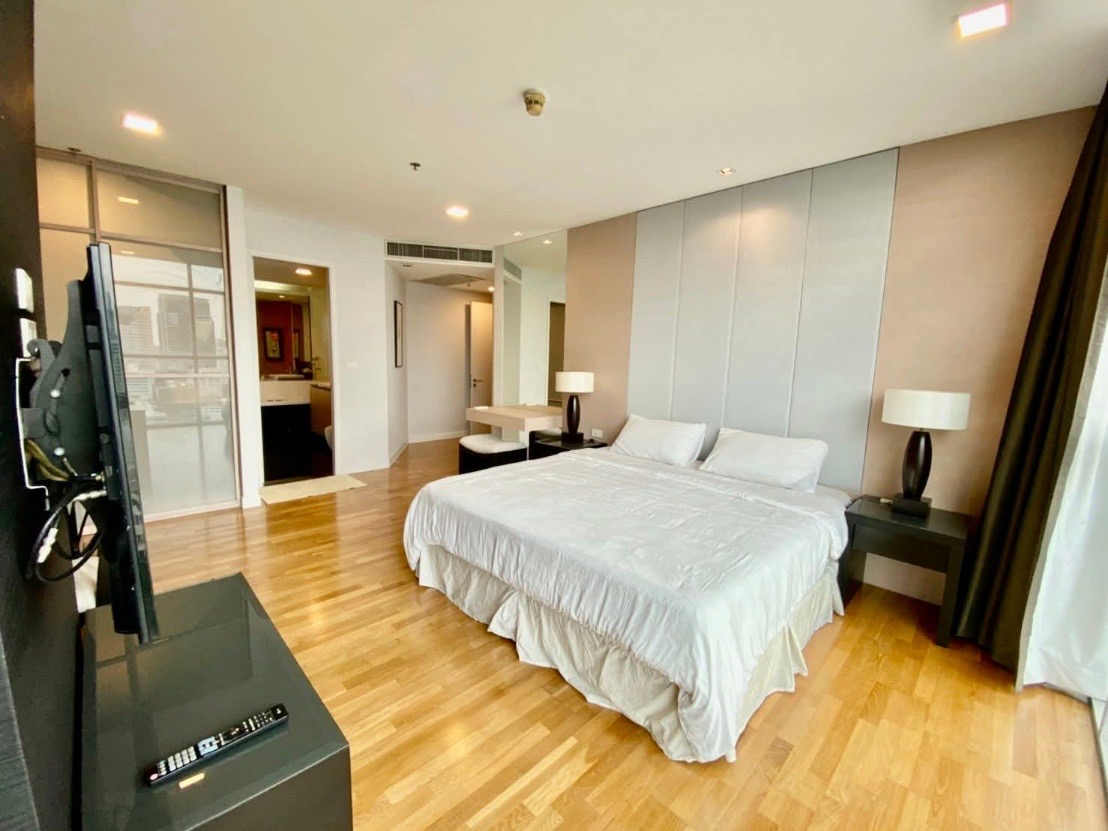 Urbana Sathorn