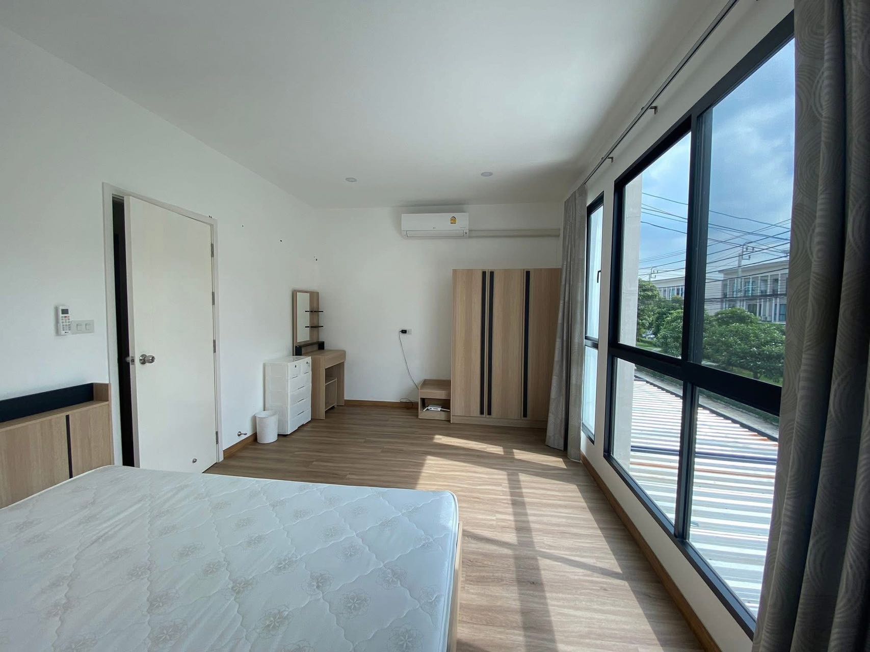 Patio Srinakarin Rama 9｜豪华别墅出租
