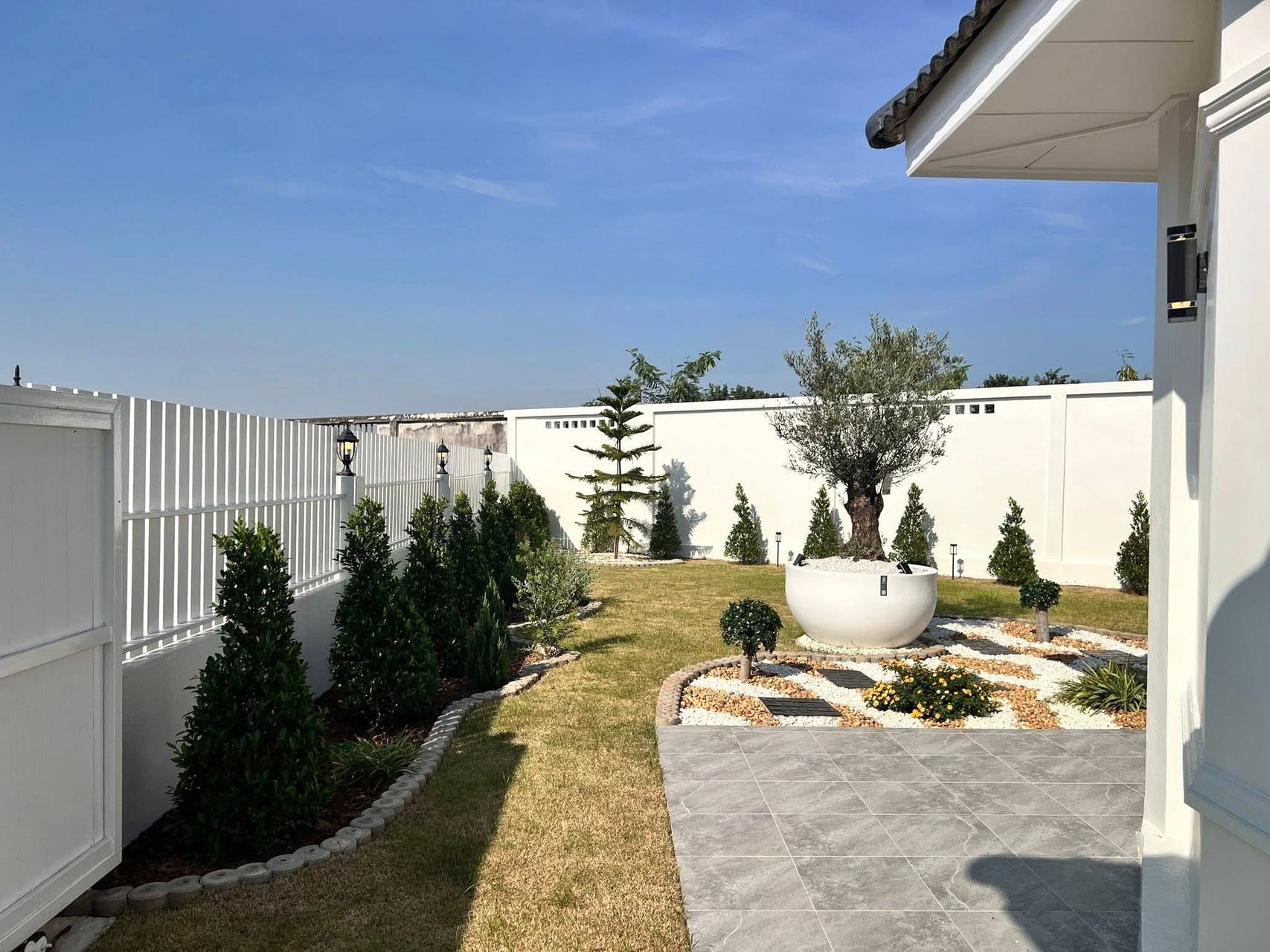 Ruwiporn Village（安静社区）