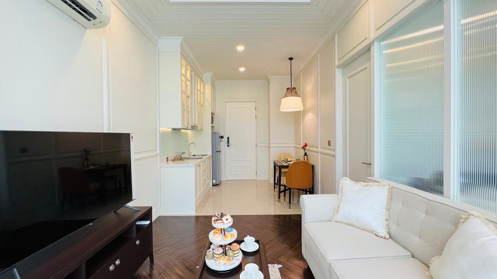 Grand Florida Beachfront Condo Resort Pattaya