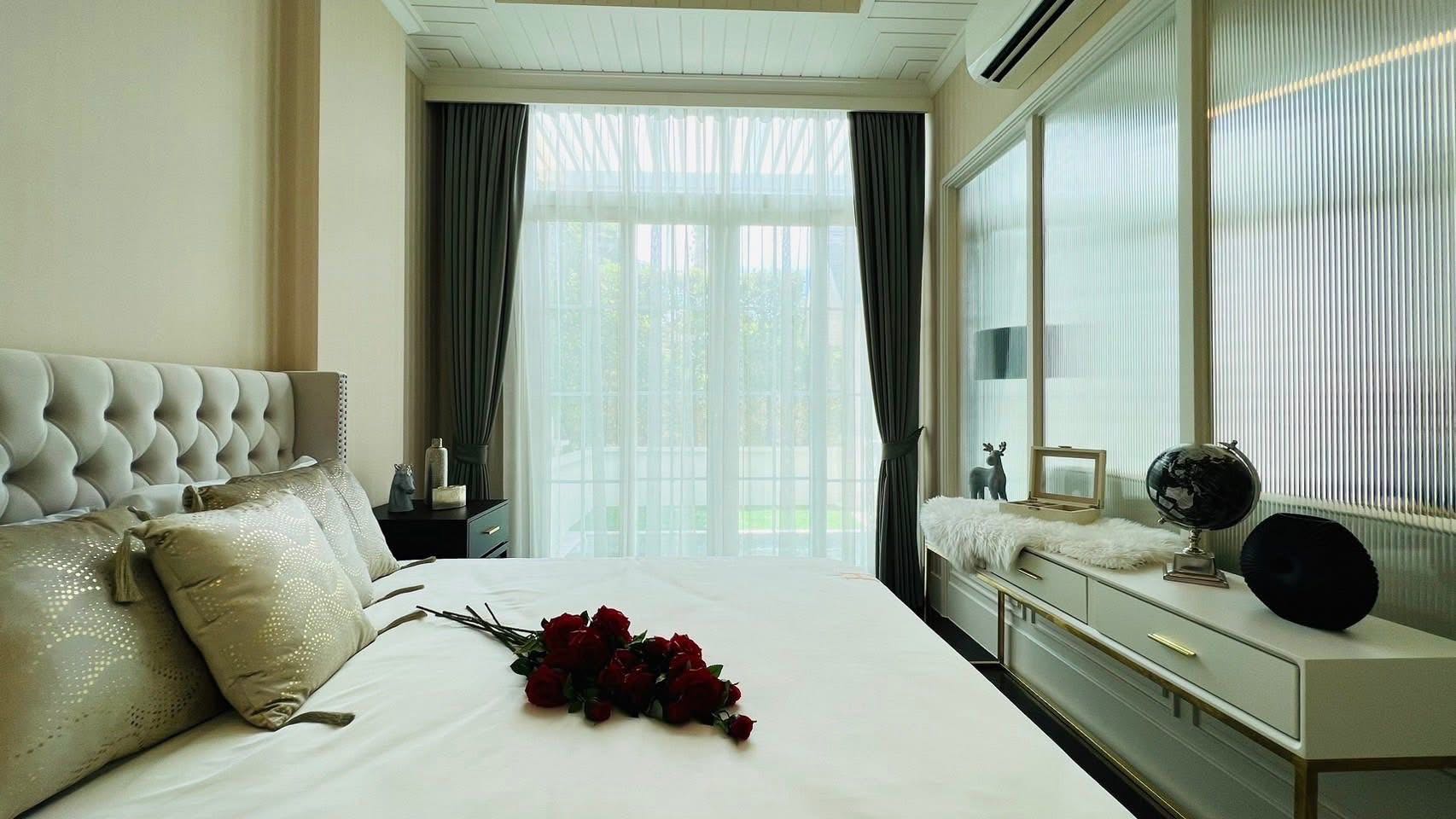 Grand Florida Beachfront Condo Resort Pattaya