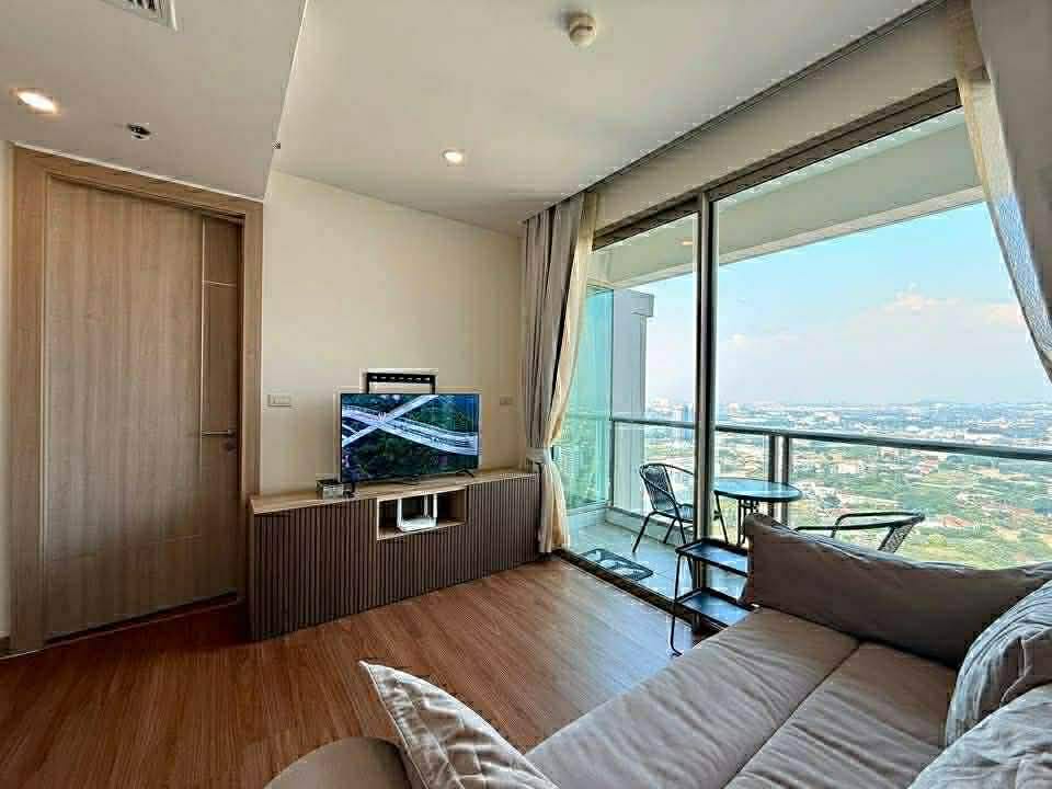 里维拉乔木提恩公寓