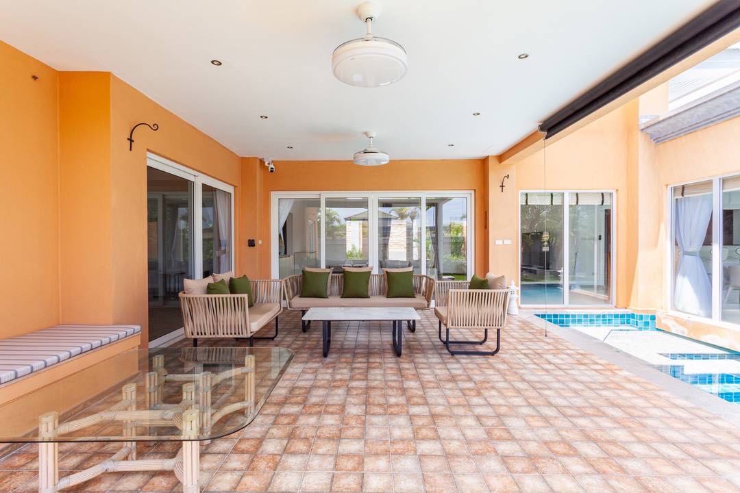 芭堤雅暹罗皇家景苑