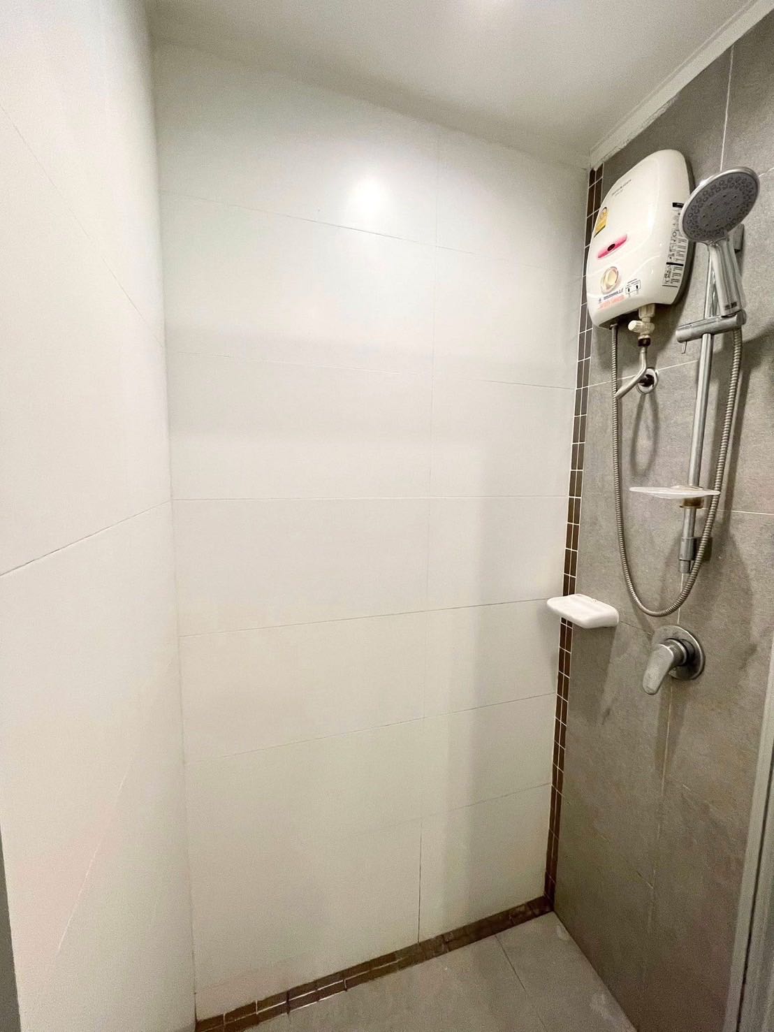 隆披尼海滩 中天