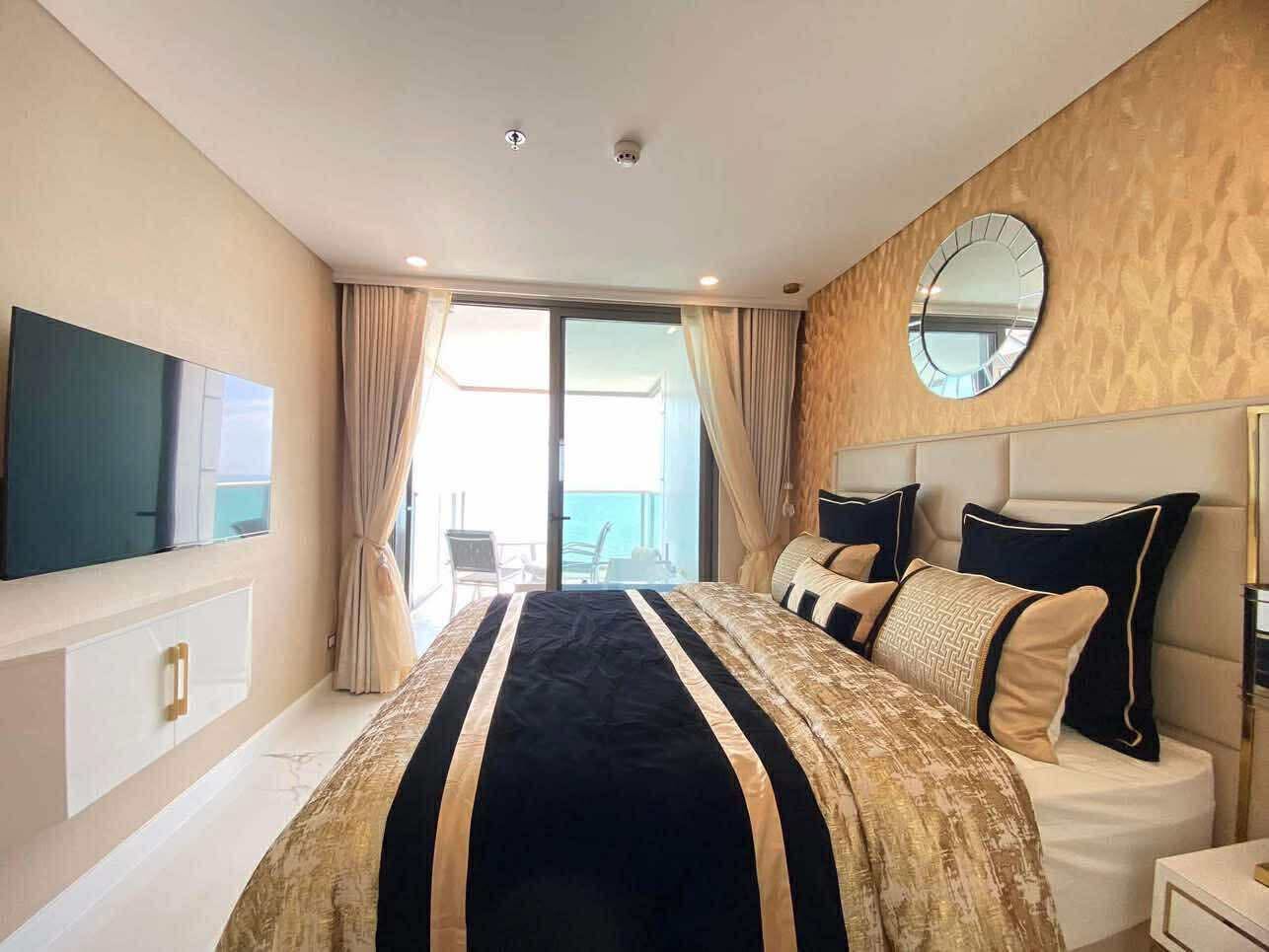 Copacabana Beach Jomtien