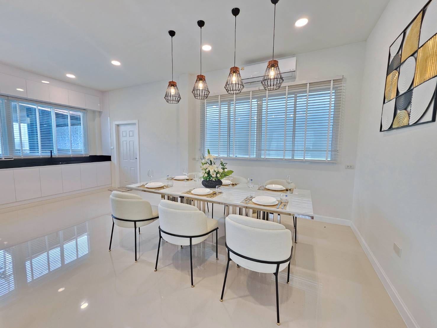 Gardenville Village 6