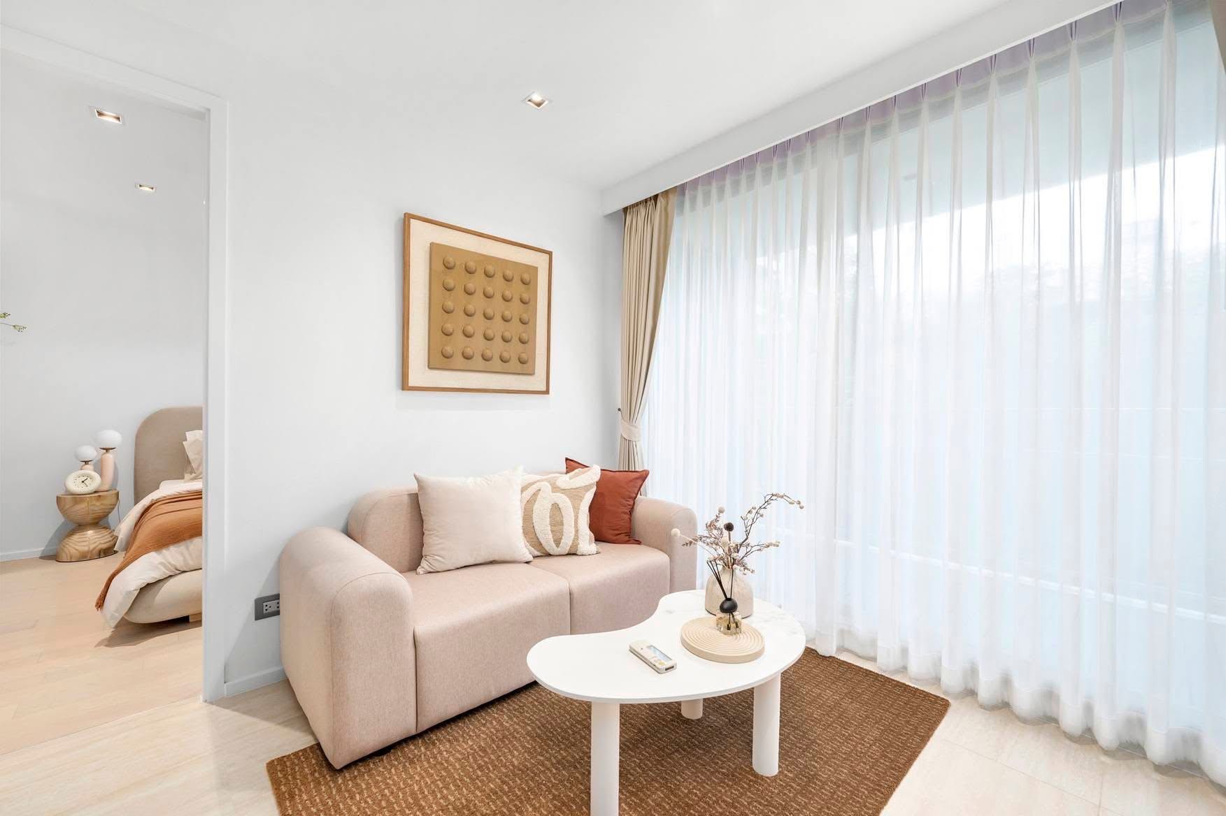 Craft Ploenchit Condo