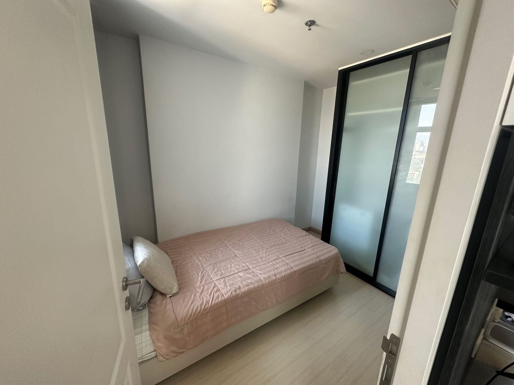 Bangkok Horizon Sathorn - Narathiwas 