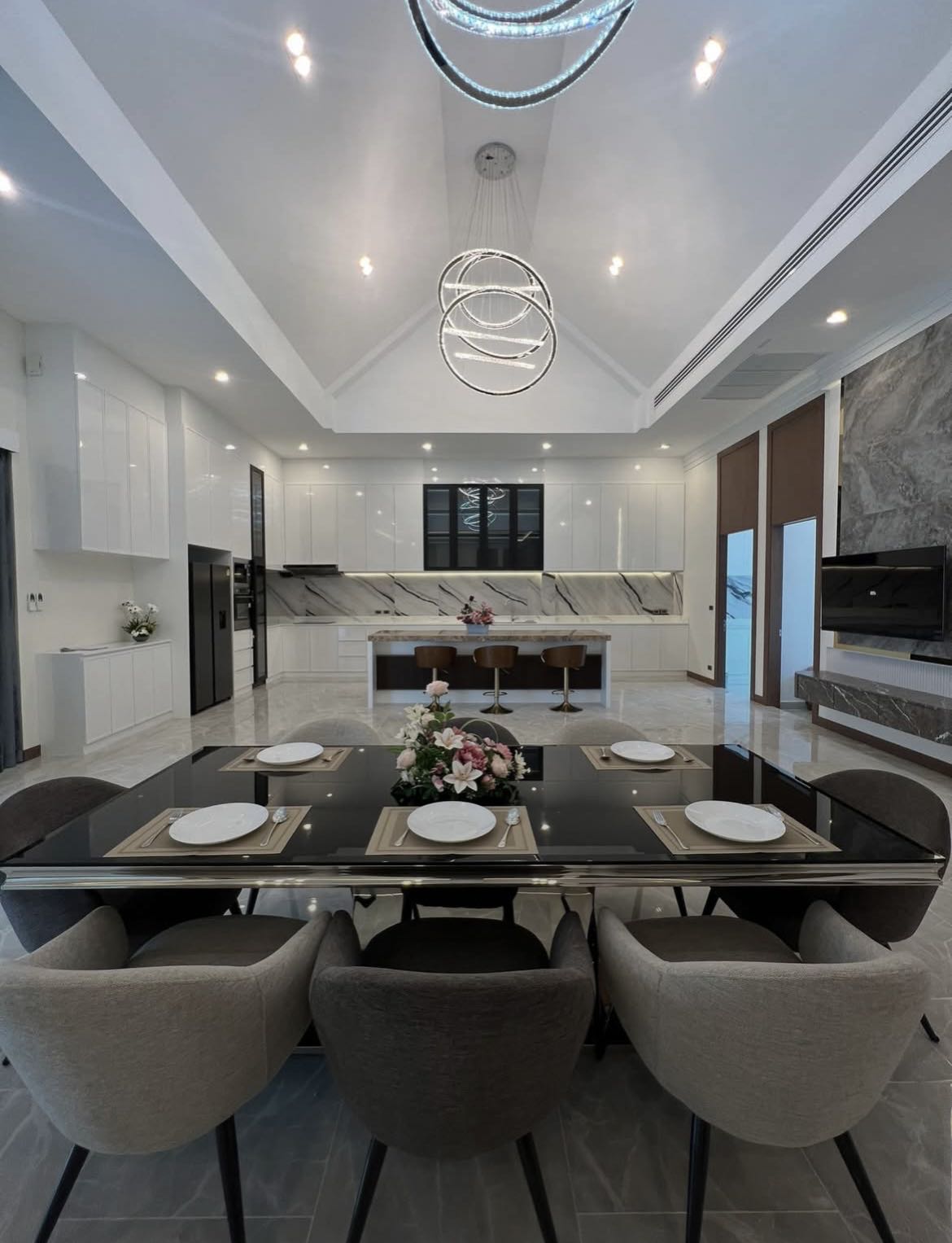 Huai Yai · Thung Klom–Talman