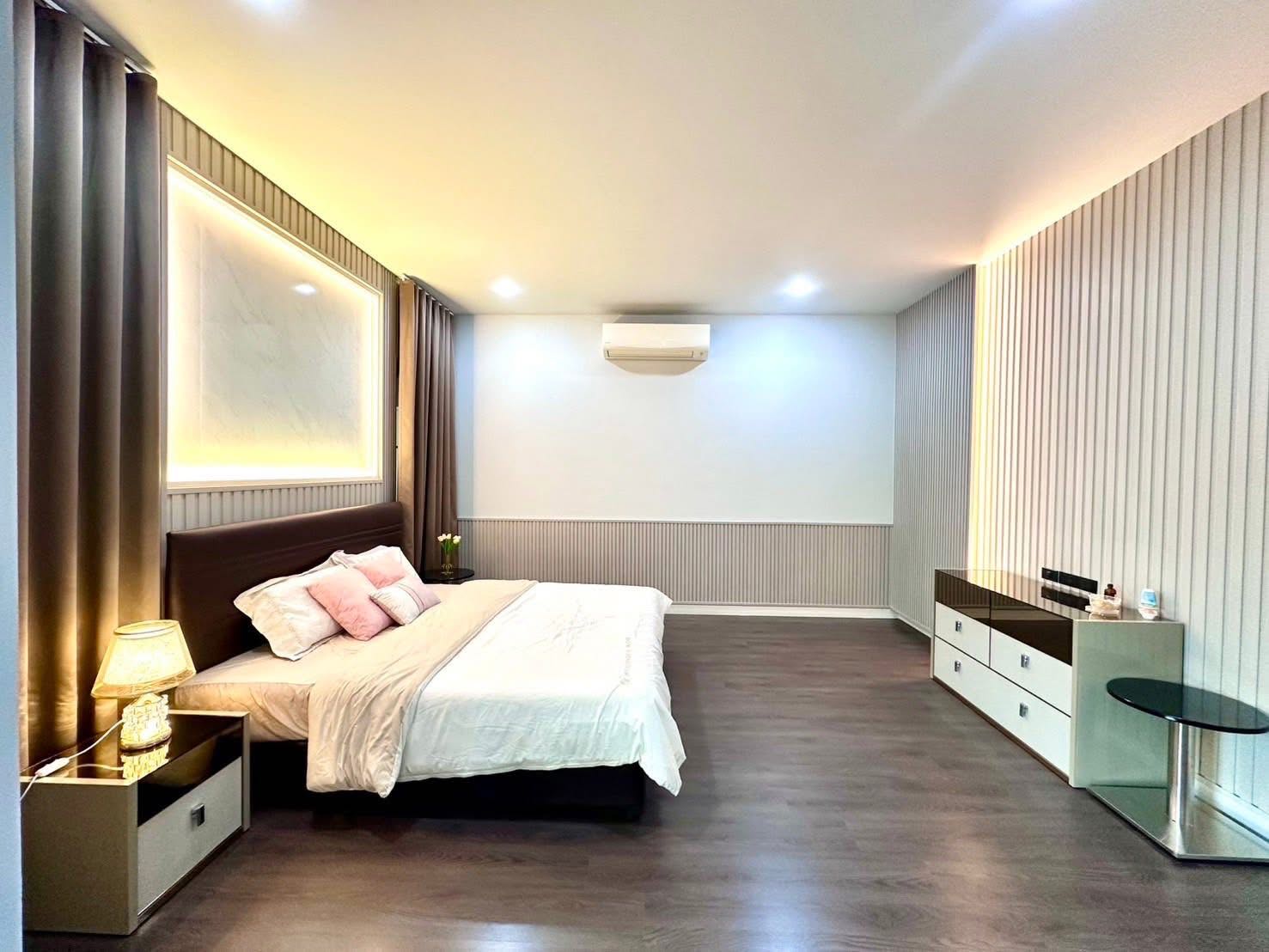 Setthasiri Krungthep Kreetha 2