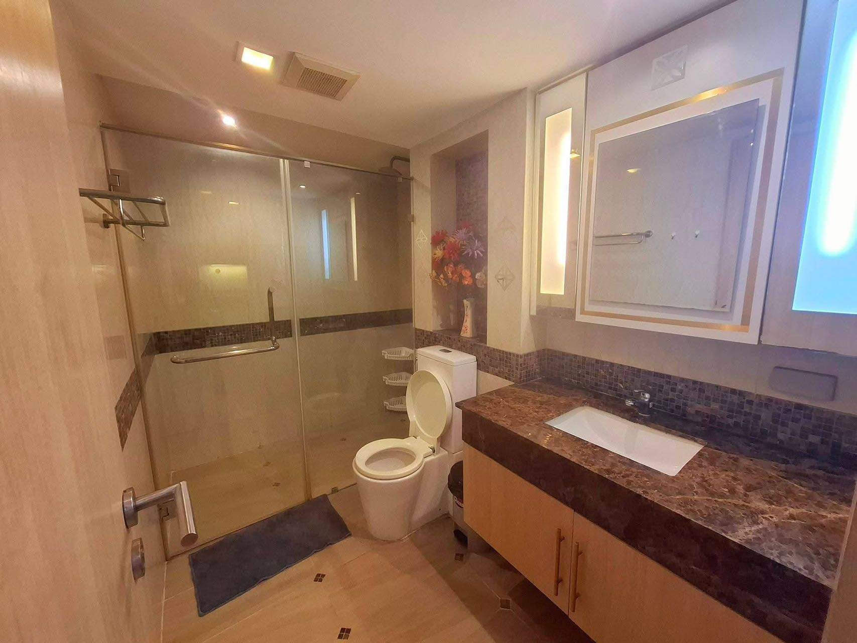 芭堤雅山崖公寓