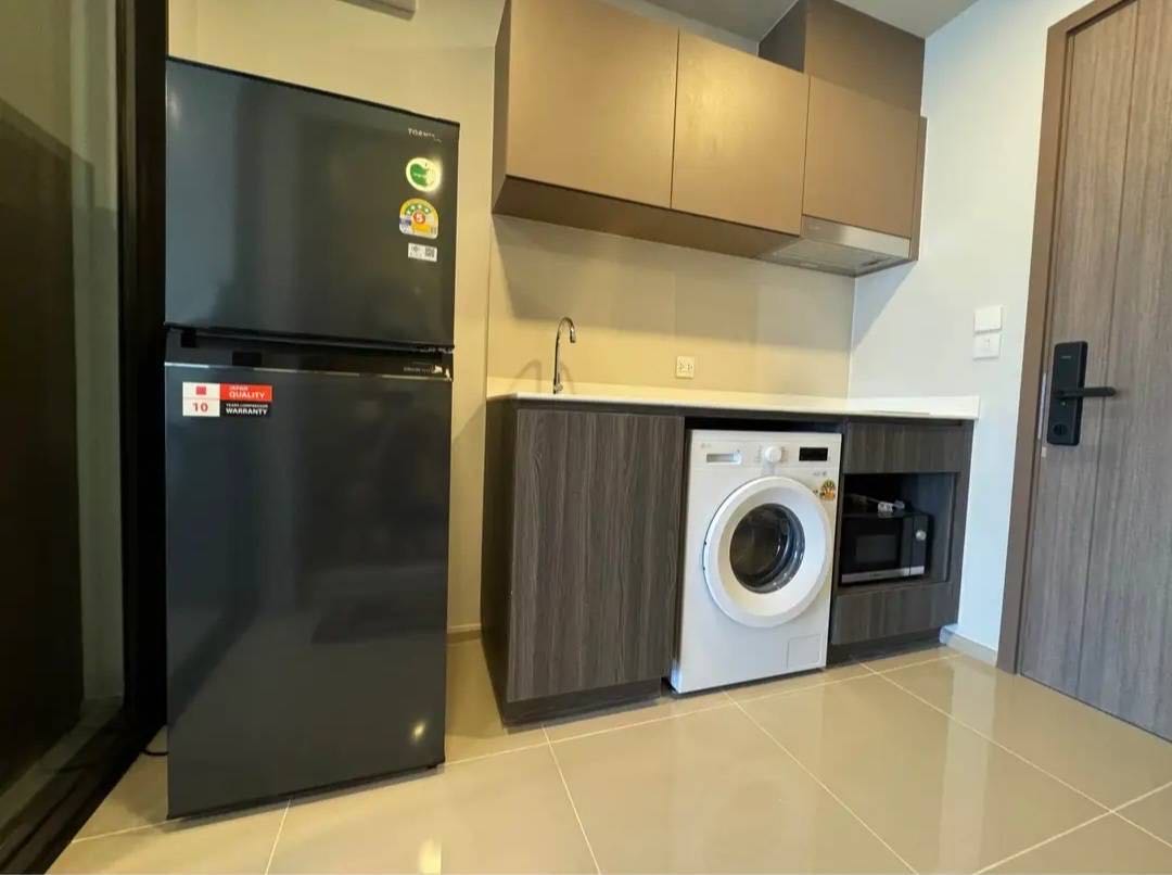 Life Phahon-Ladprao