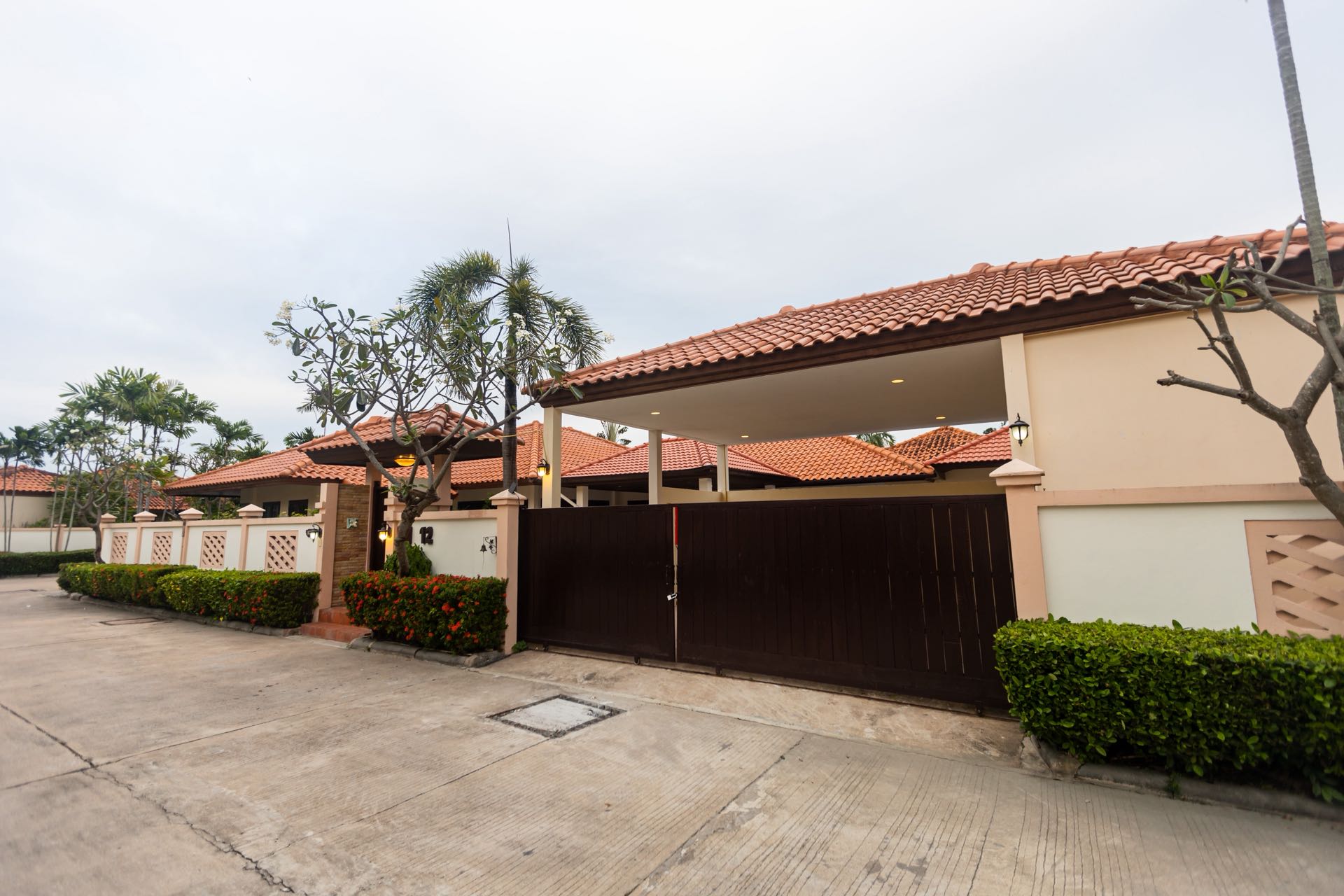 RV193 纳中天近海别墅