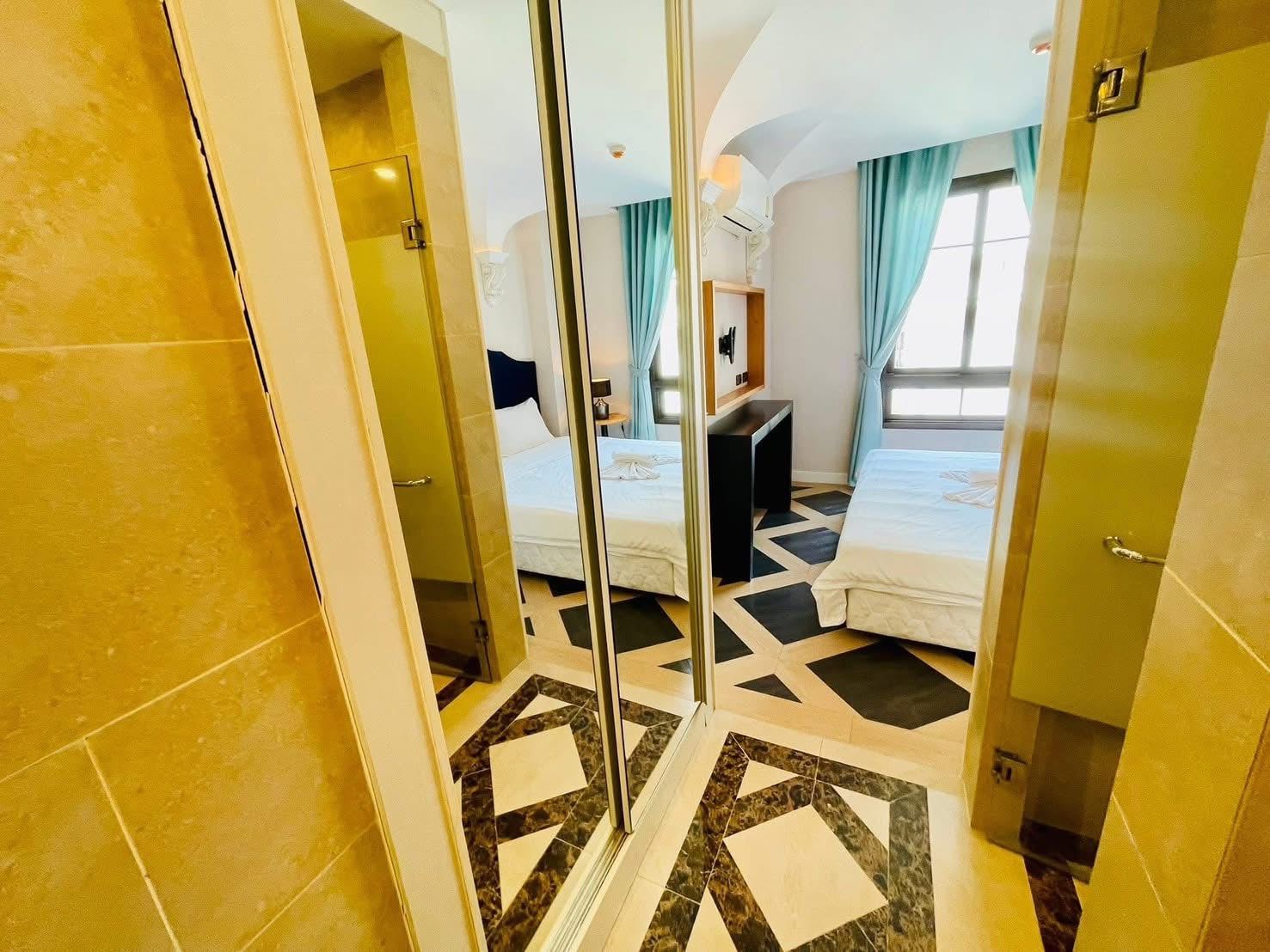 Espana Condo Resort Pattaya