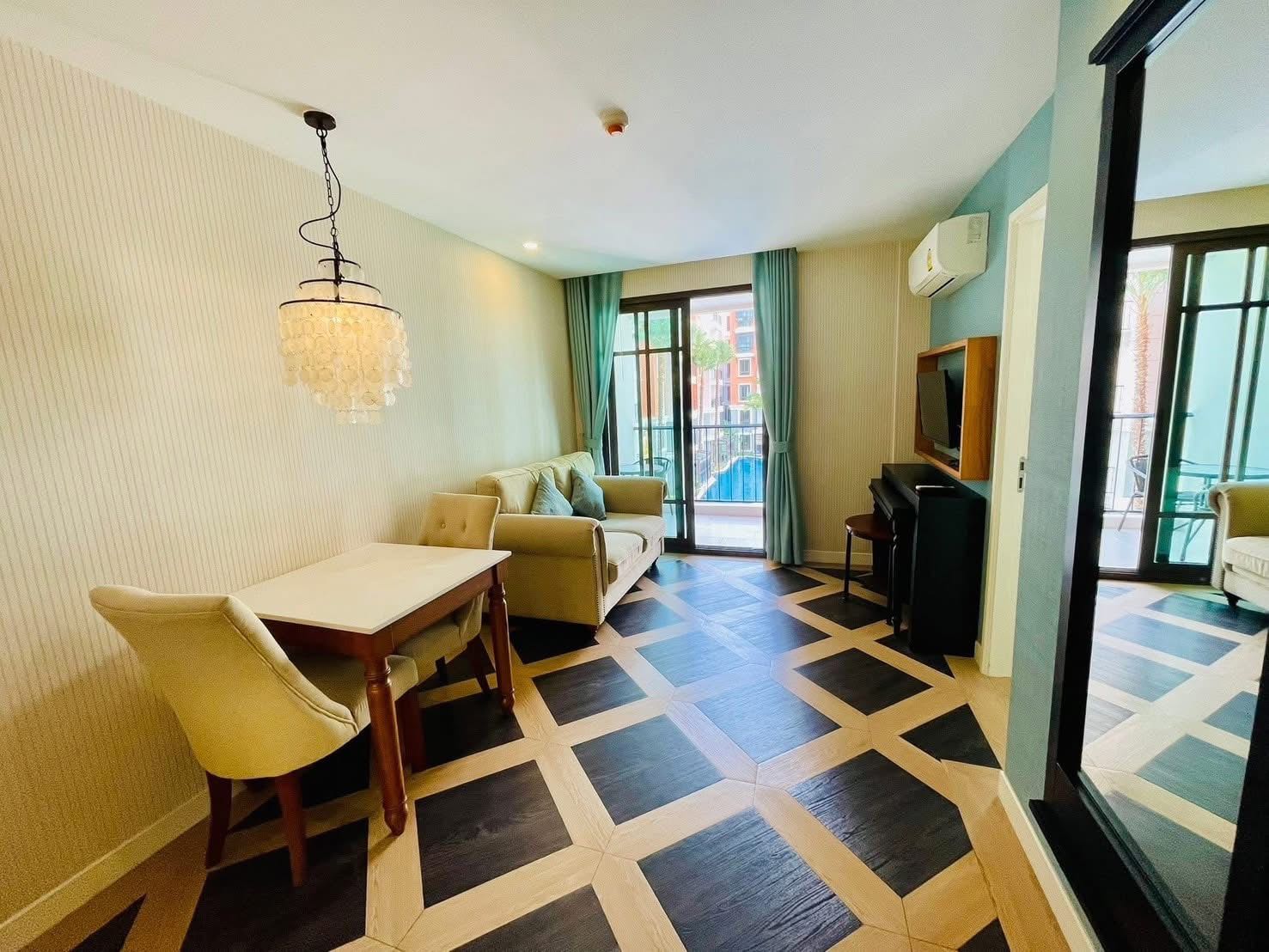 Espana Condo Resort Pattaya