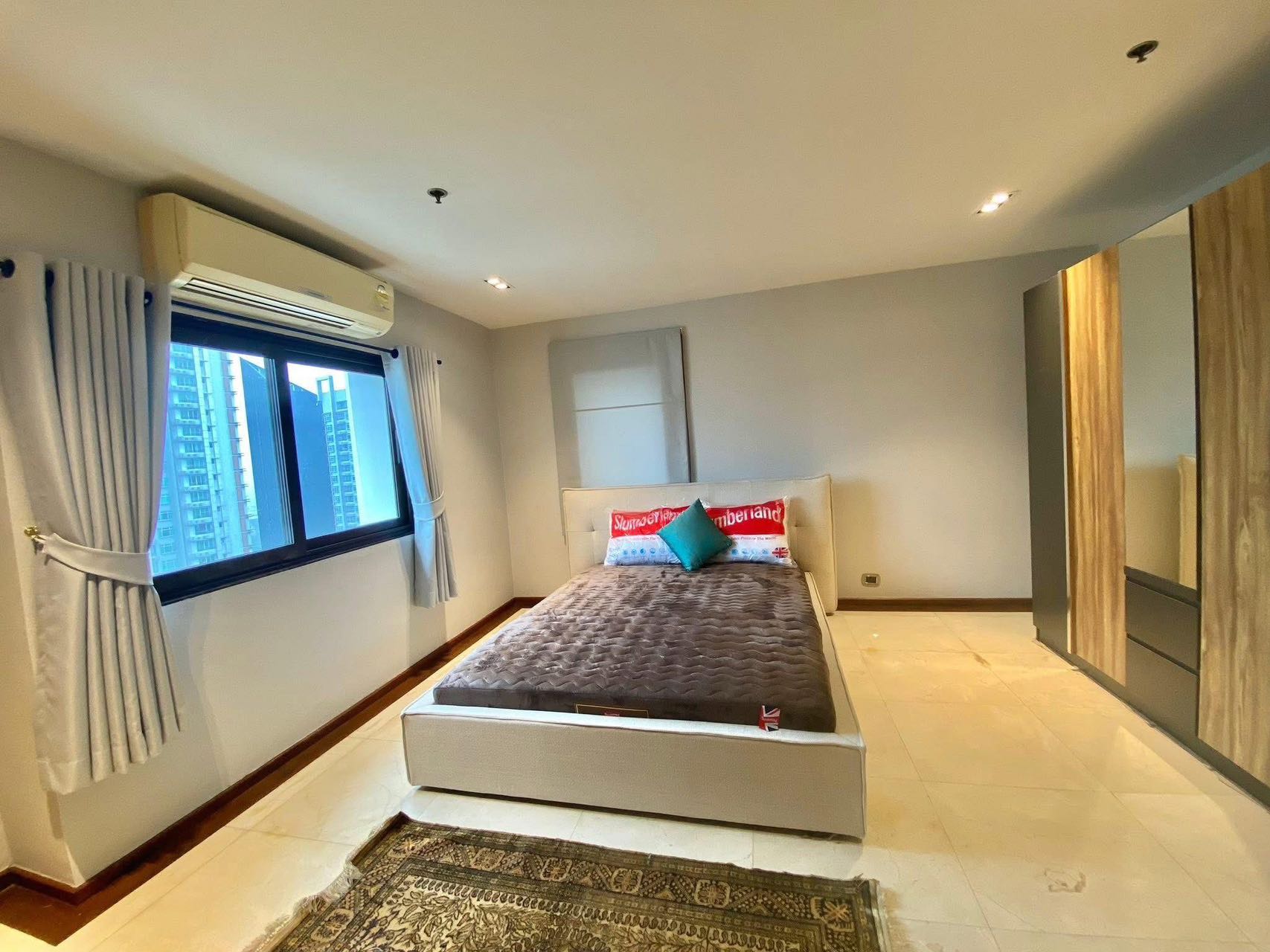 Kalllista Mansion sukhunvit 11 