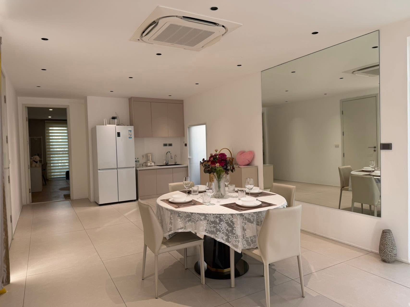 芭提雅中天 三层独栋泳池别墅