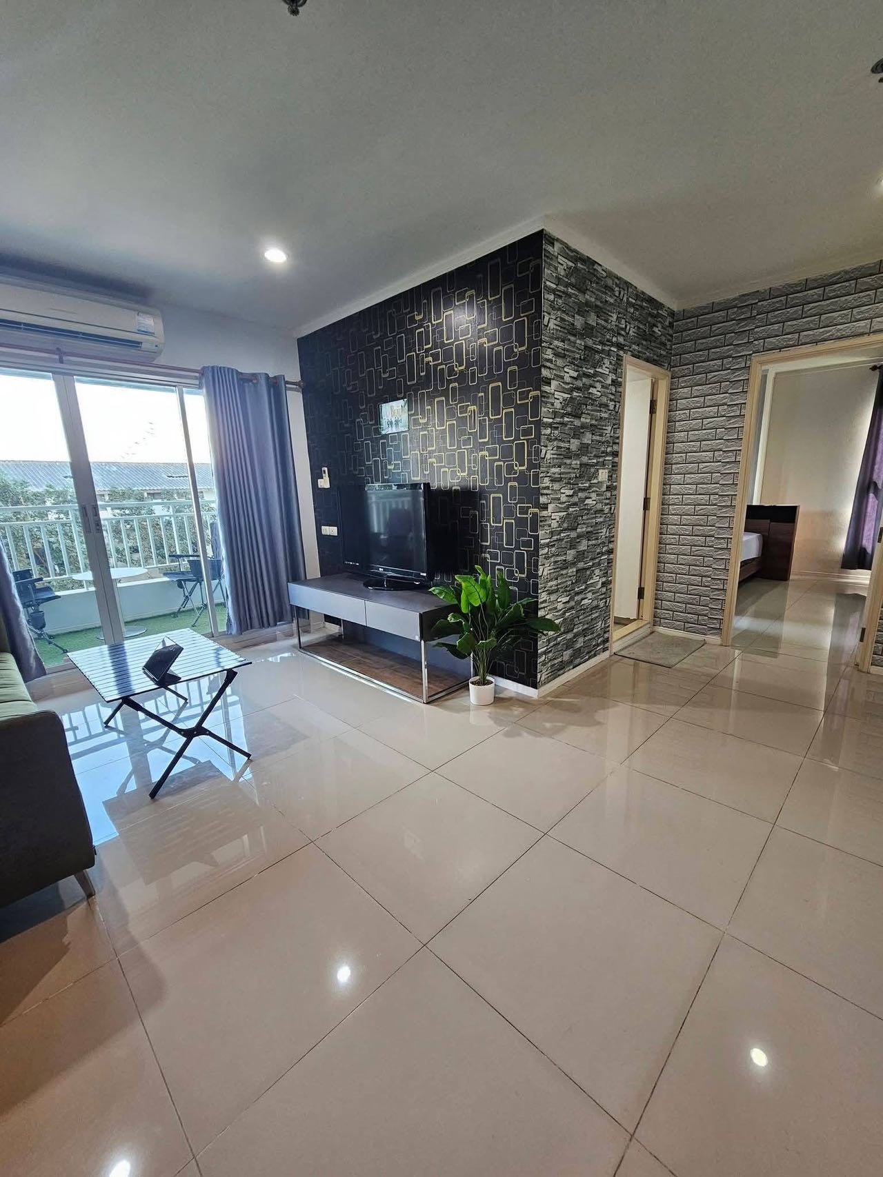 Lumpini Park Beach Condo