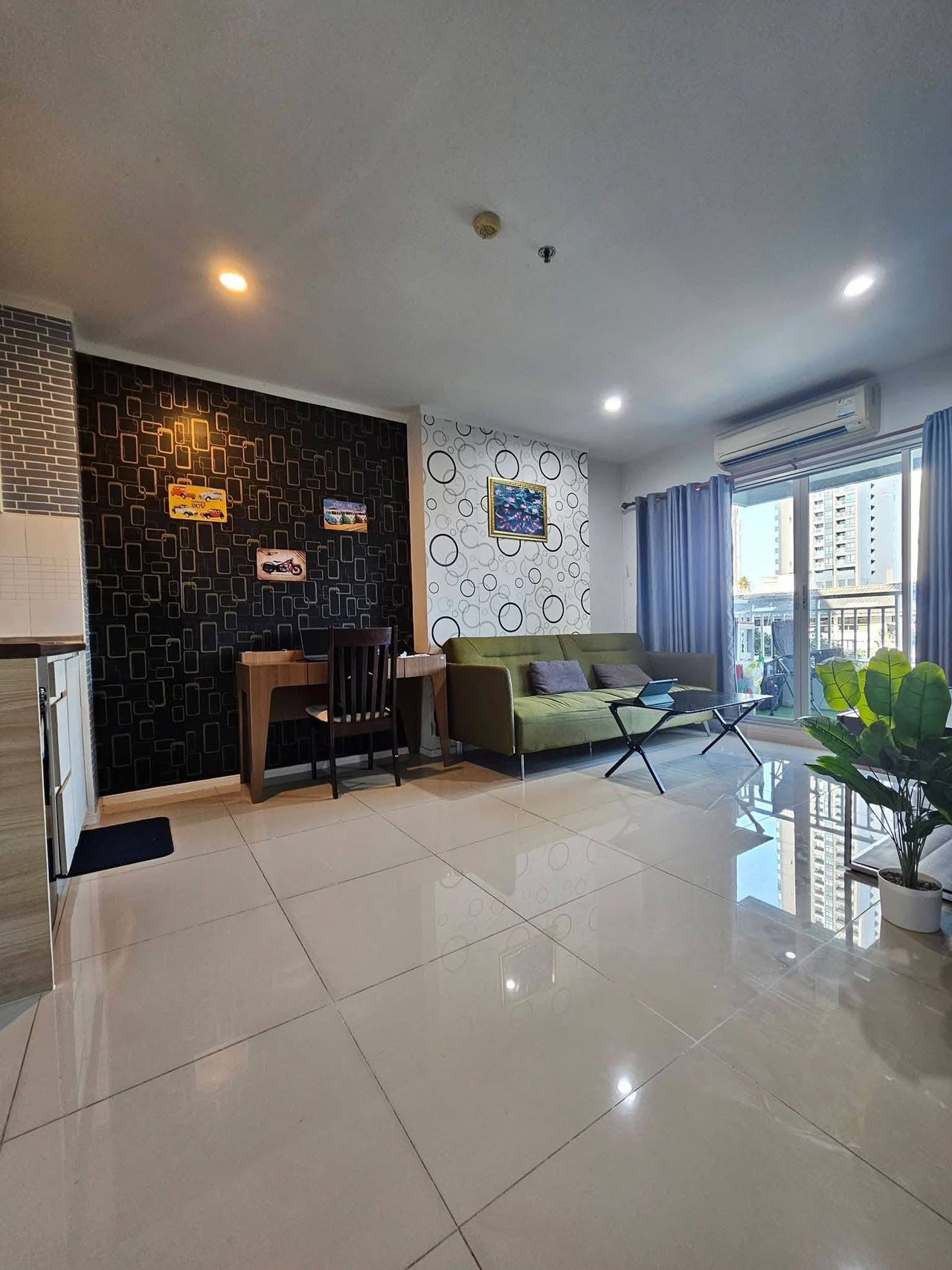 Lumpini Park Beach Condo