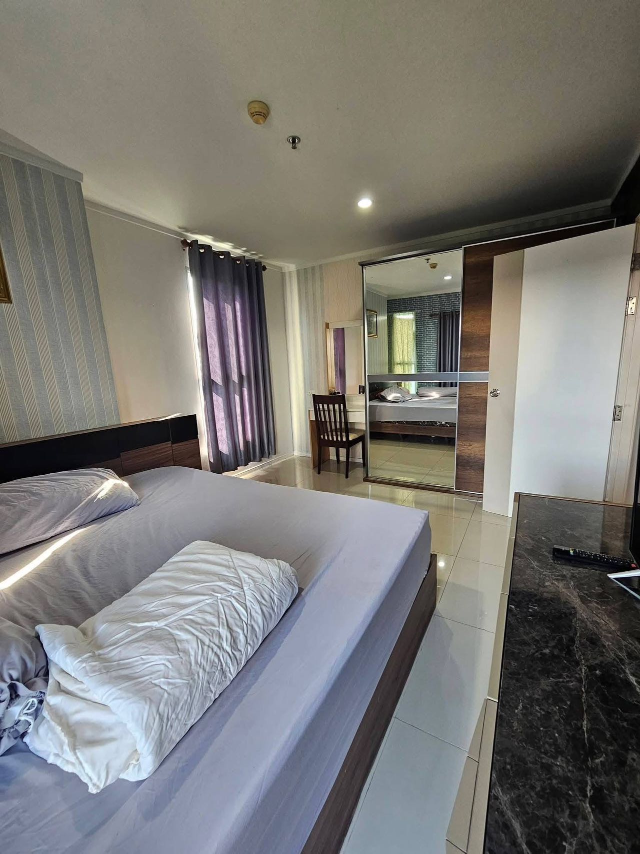 Lumpini Park Beach Condo