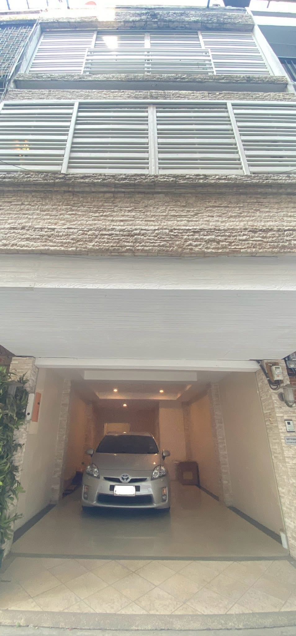 Home Office Pathumwan