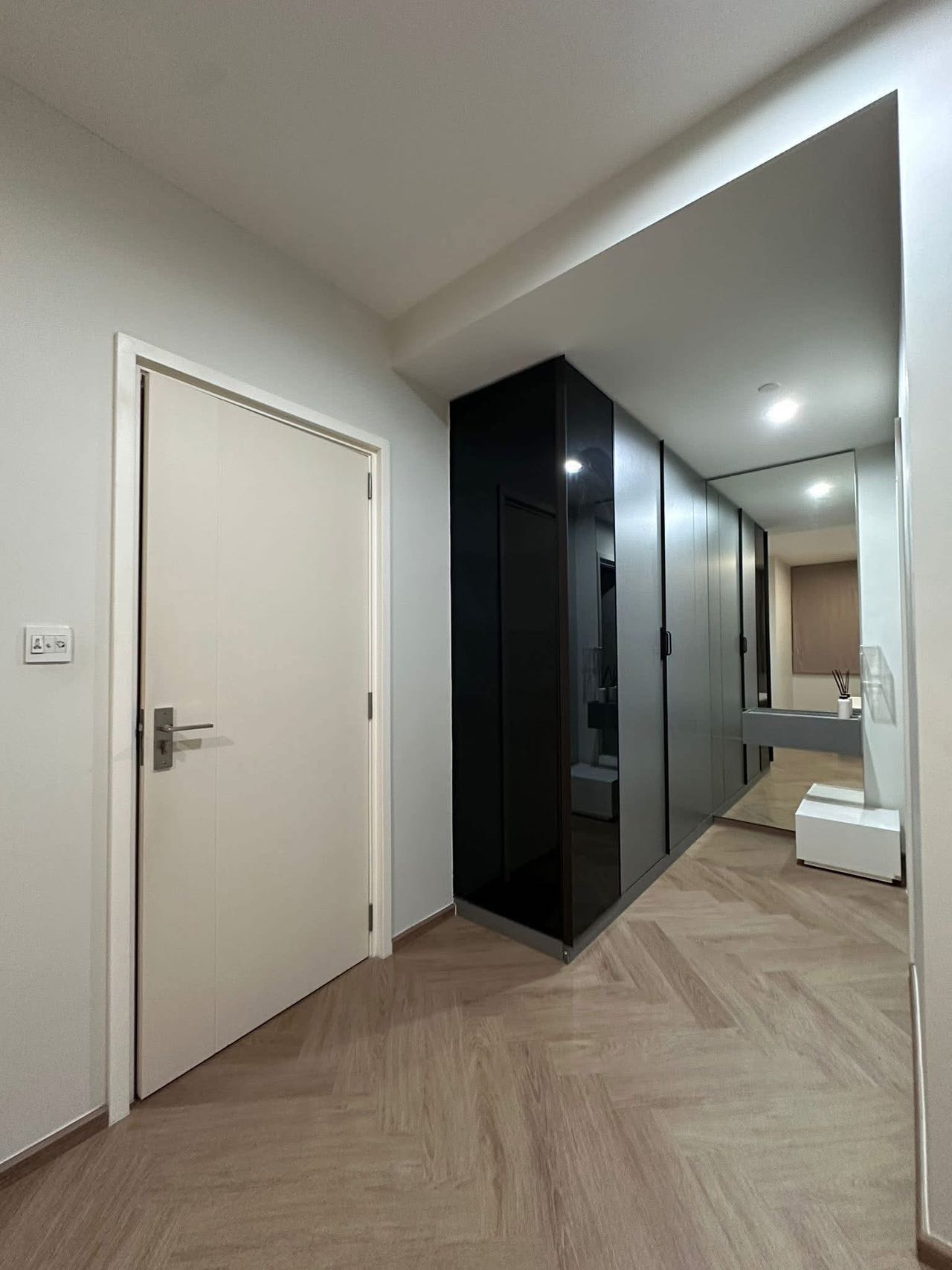 The Key Sathorn - Charoenraj