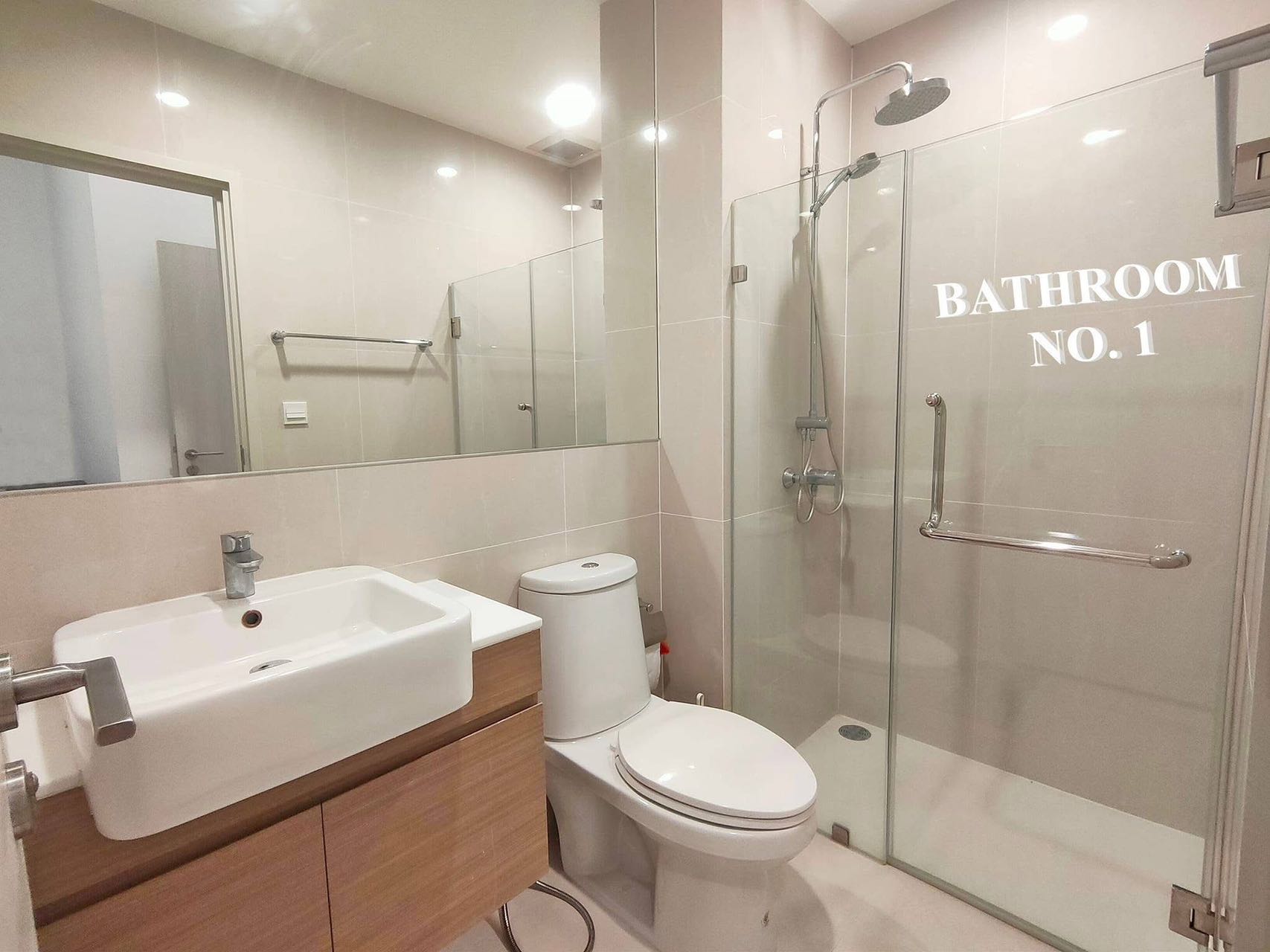 Noble Revolve Ratchada 2