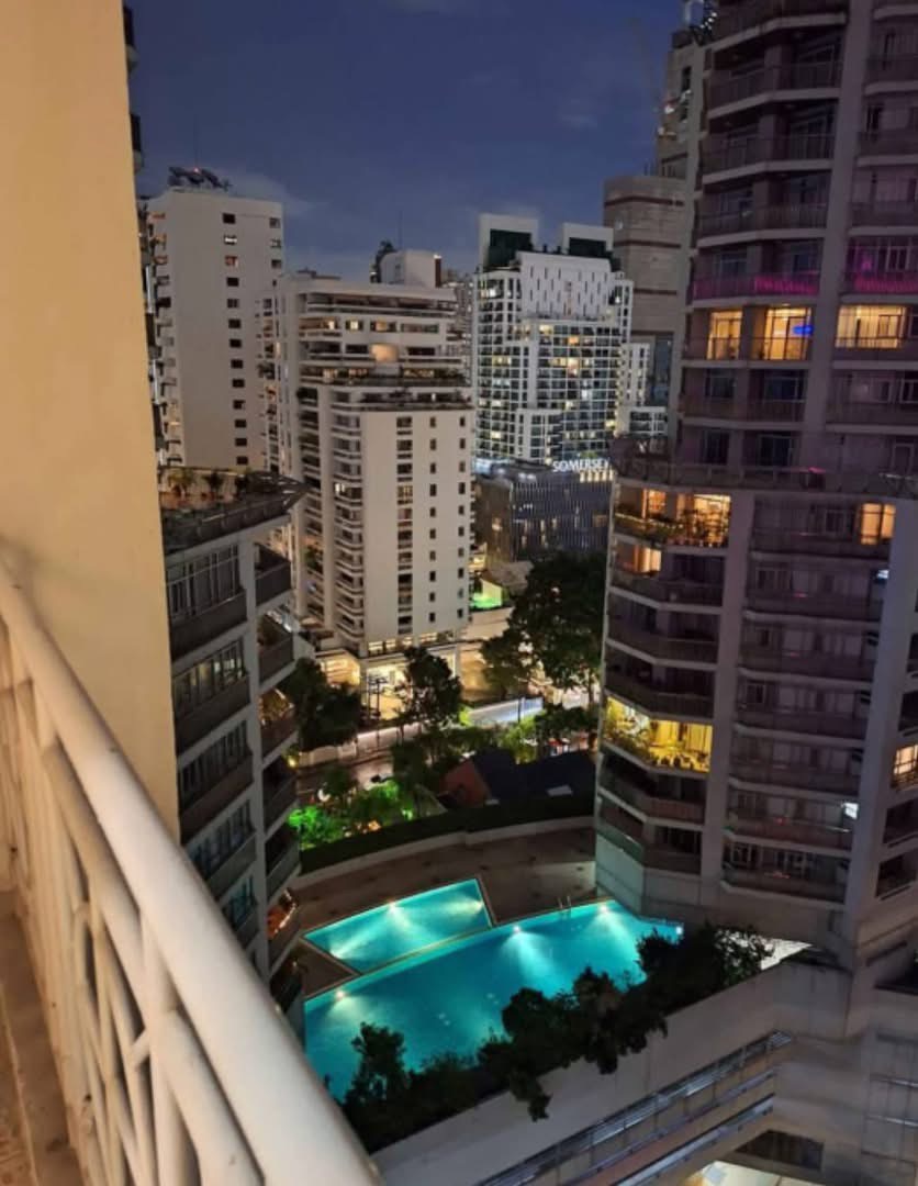 Asoke Place Condo 附近:MRT Sukhumvit, BTS A