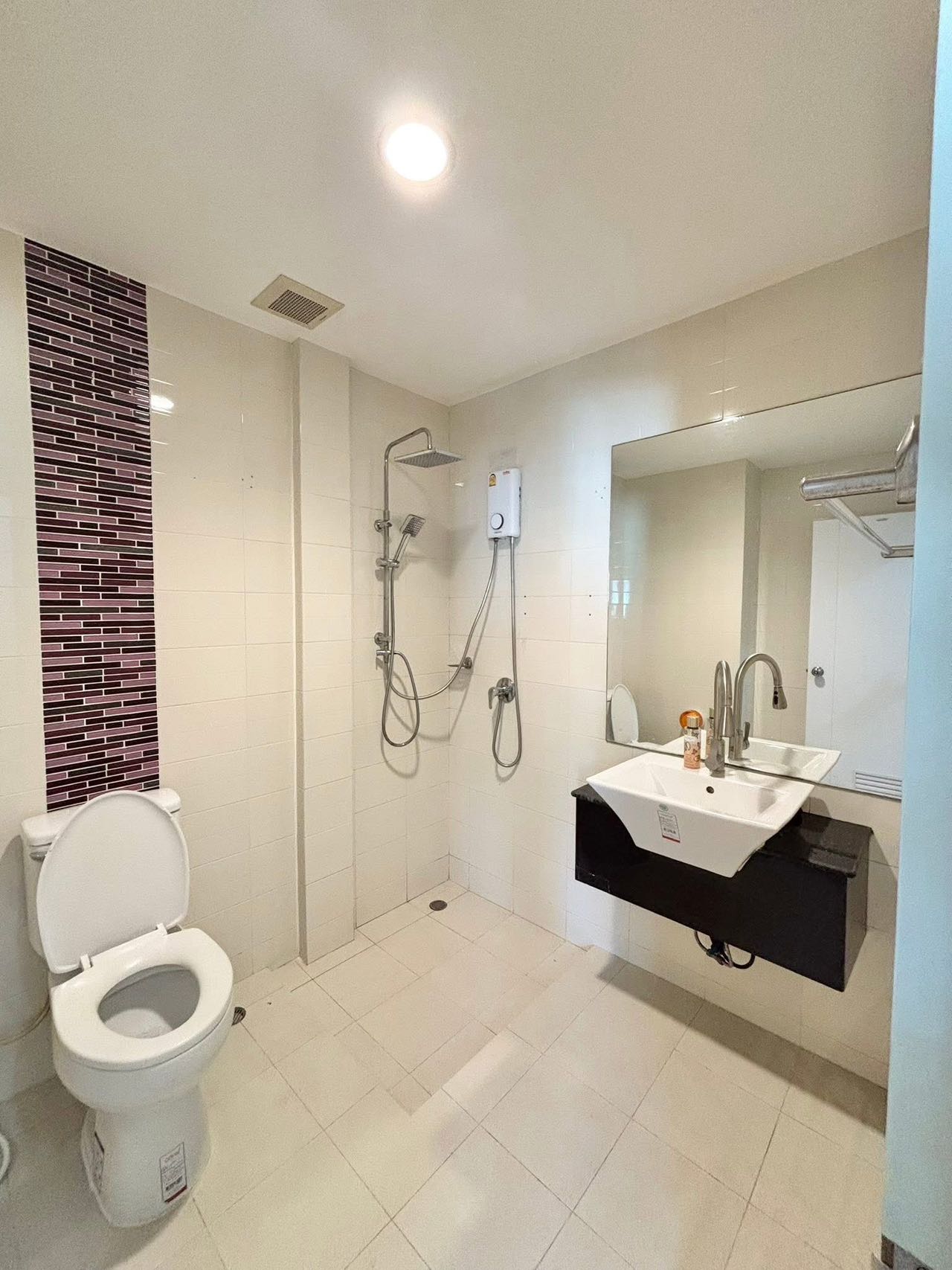 Vista 180 Teparak-Wongwaen Home Office