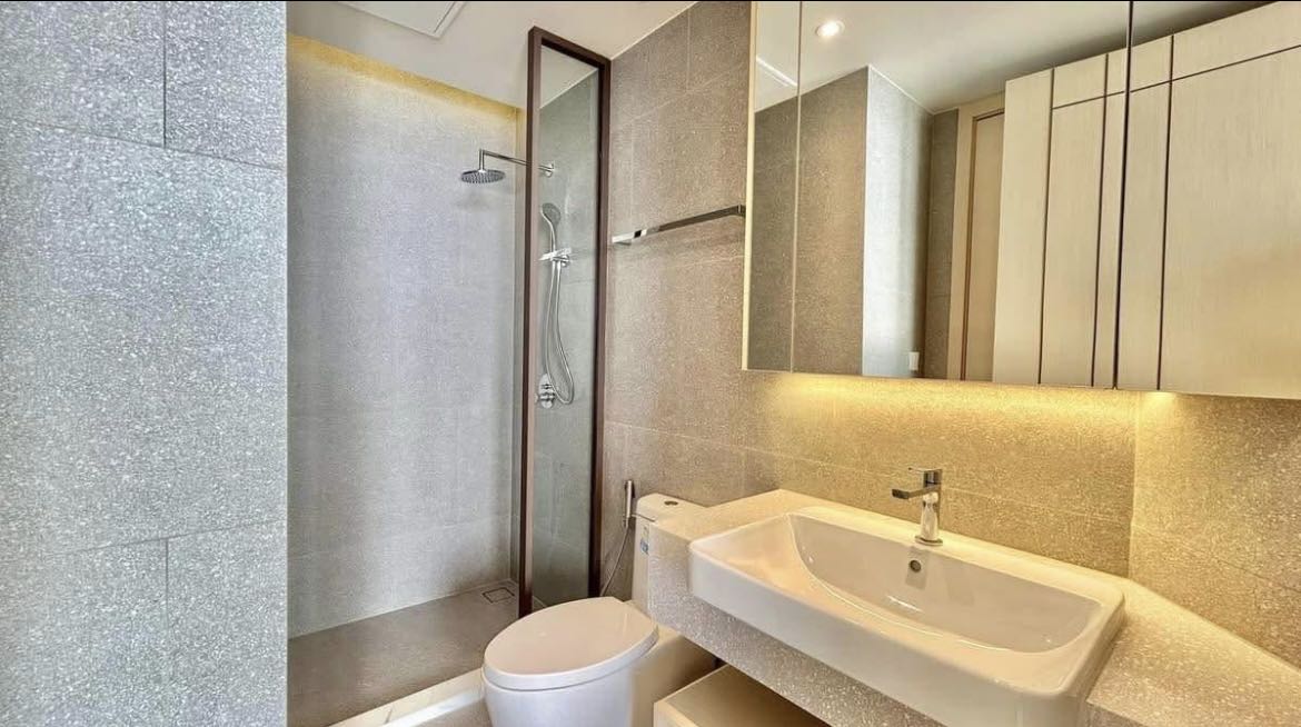  AROM Wong Amat Beachfront Condo