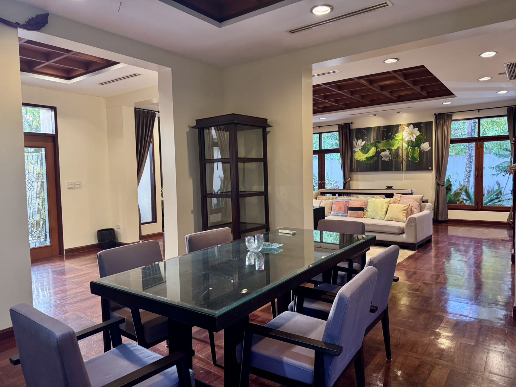 那中天泰巴黎独栋别墅