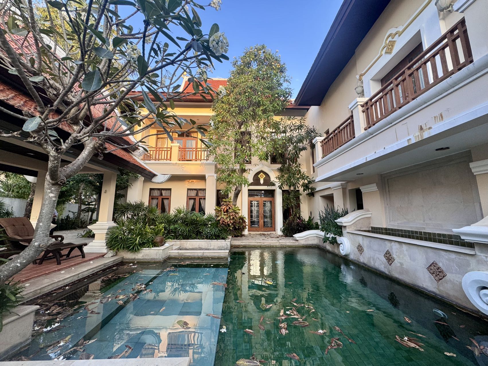 那中天泰巴黎独栋别墅