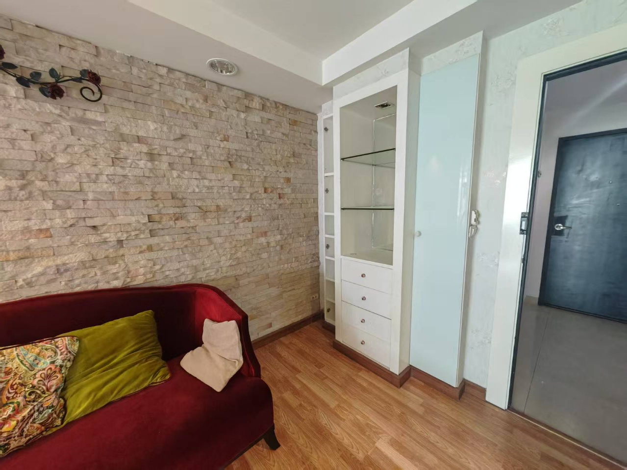 the kirs 2  ratchada 17