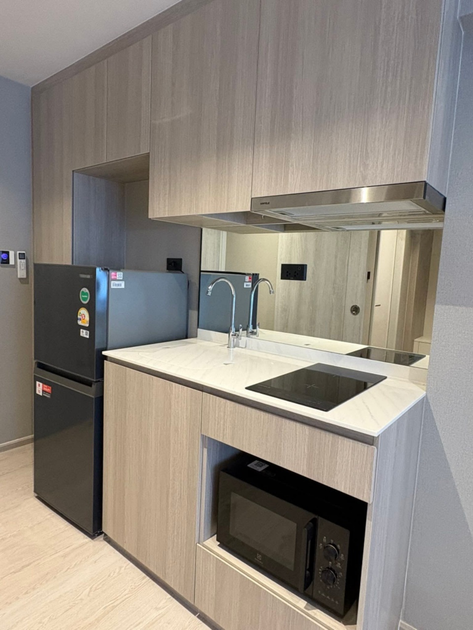 Reference Sathorn-Wongwiangyai