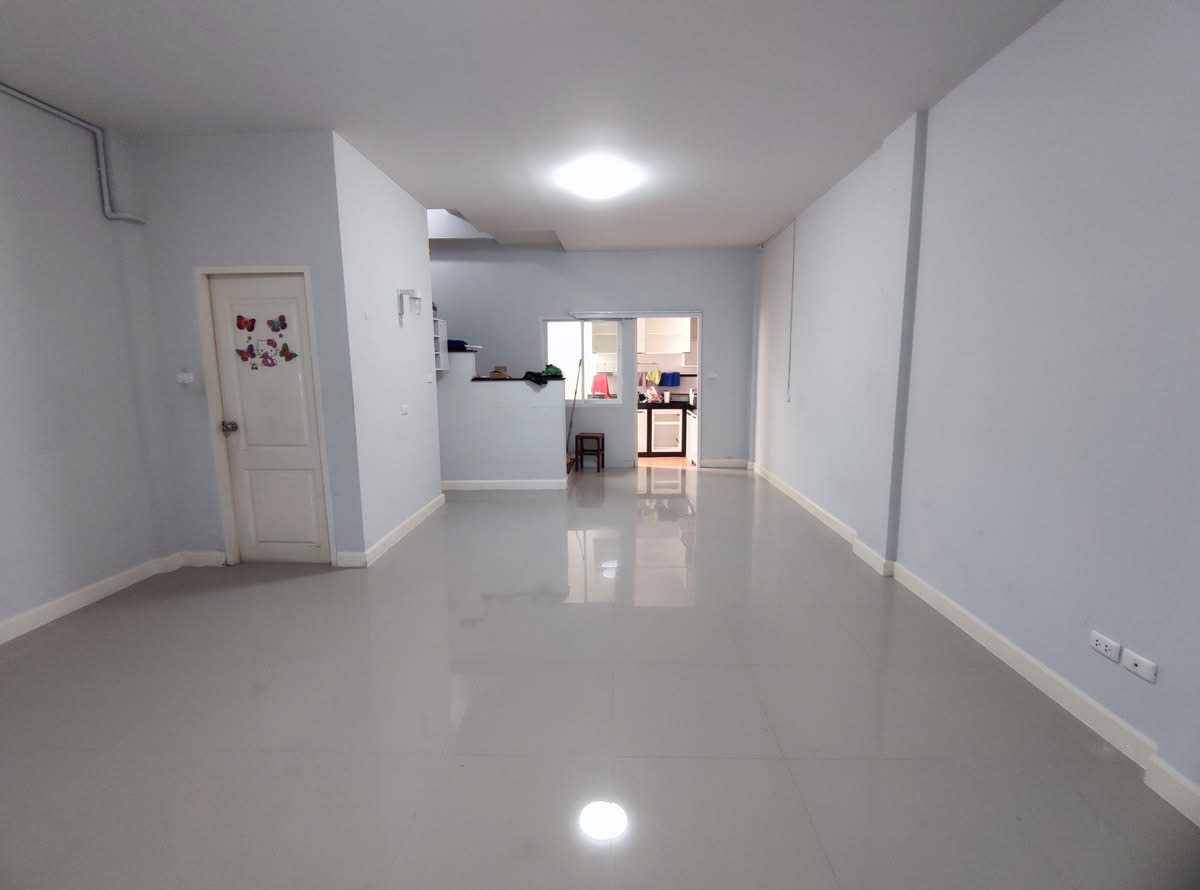 The Rich Biz Home(Home office出租）