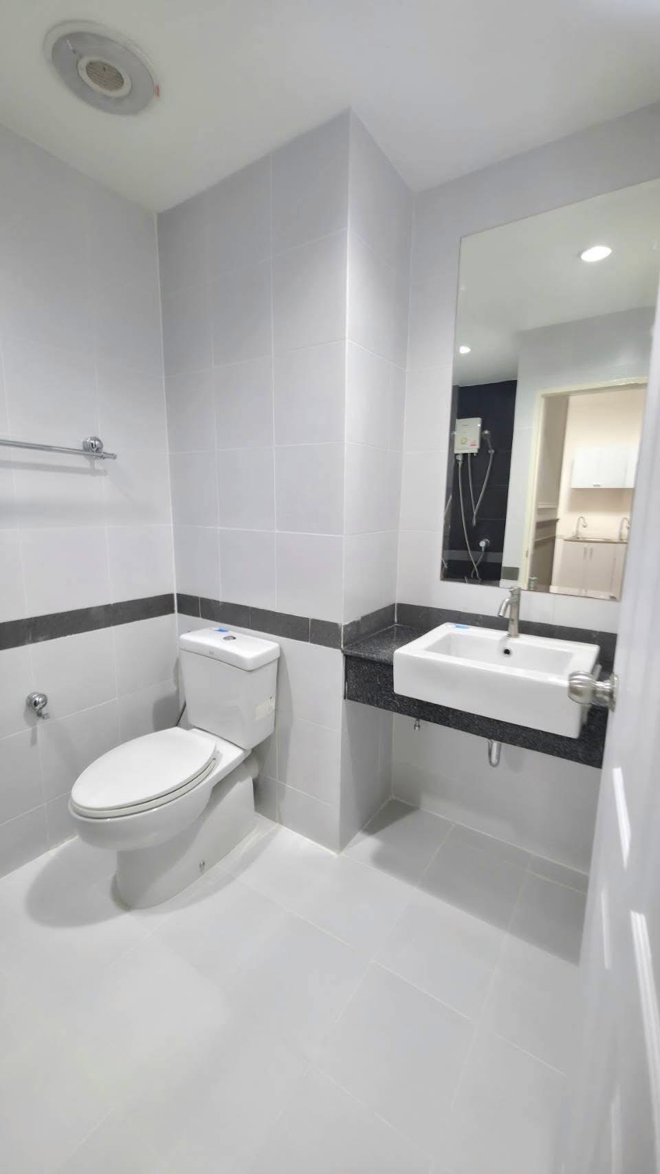 A Space Asoke-Ratchada