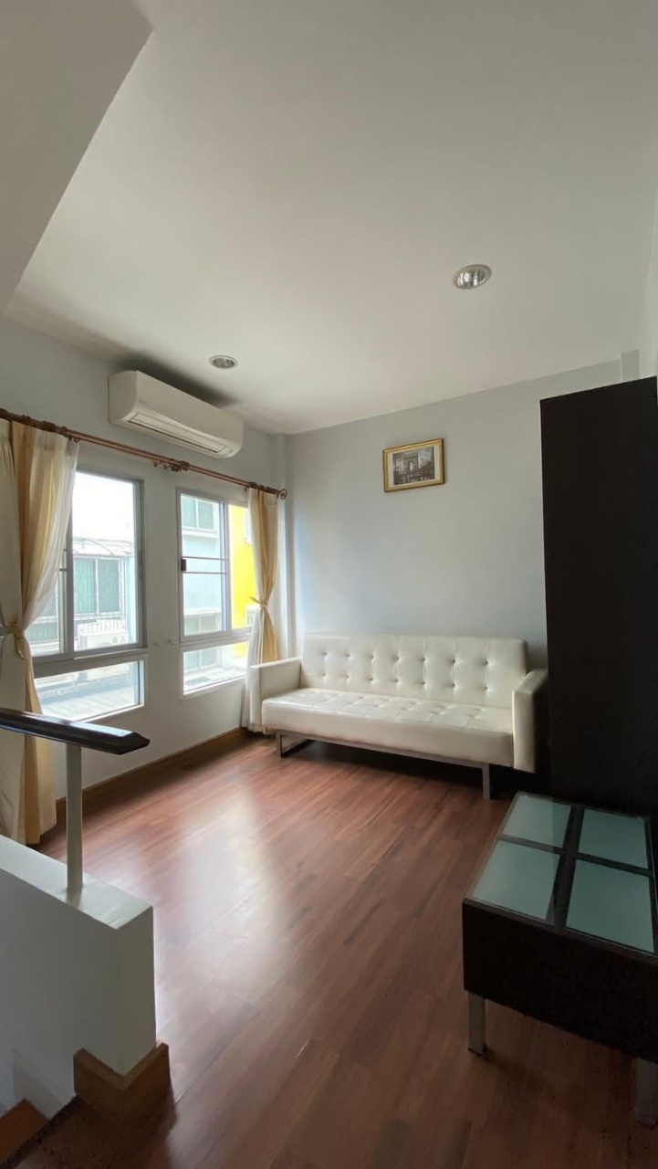 Baan Klangmaeng luser Sukhumvit77别墅