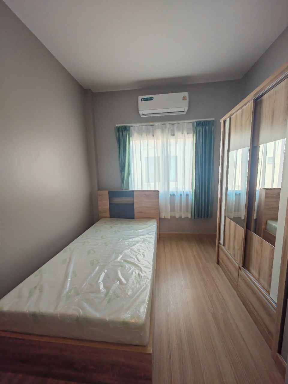 芭提雅威尼斯联排别墅