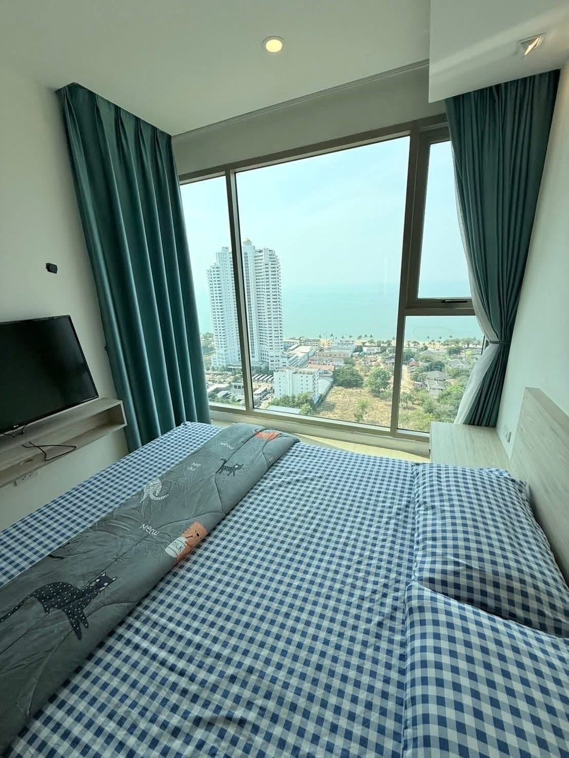 里维埃拉乔木提恩公寓