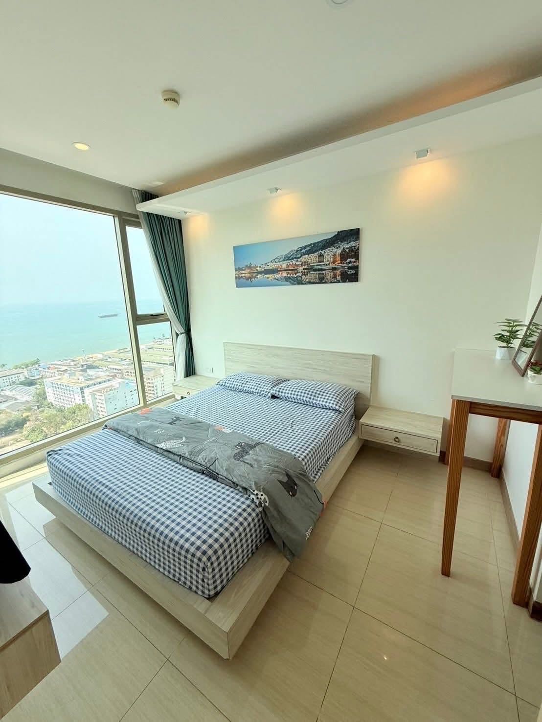 里维埃拉乔木提恩公寓