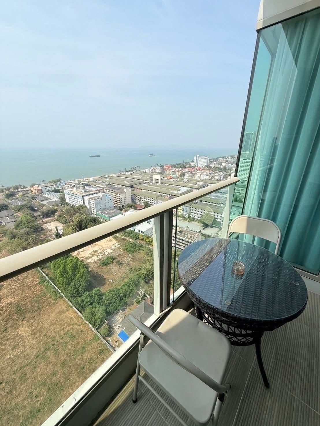 里维埃拉乔木提恩公寓