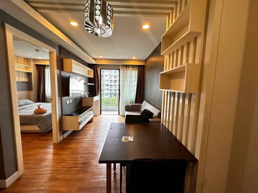 Dusit Grand Park 1